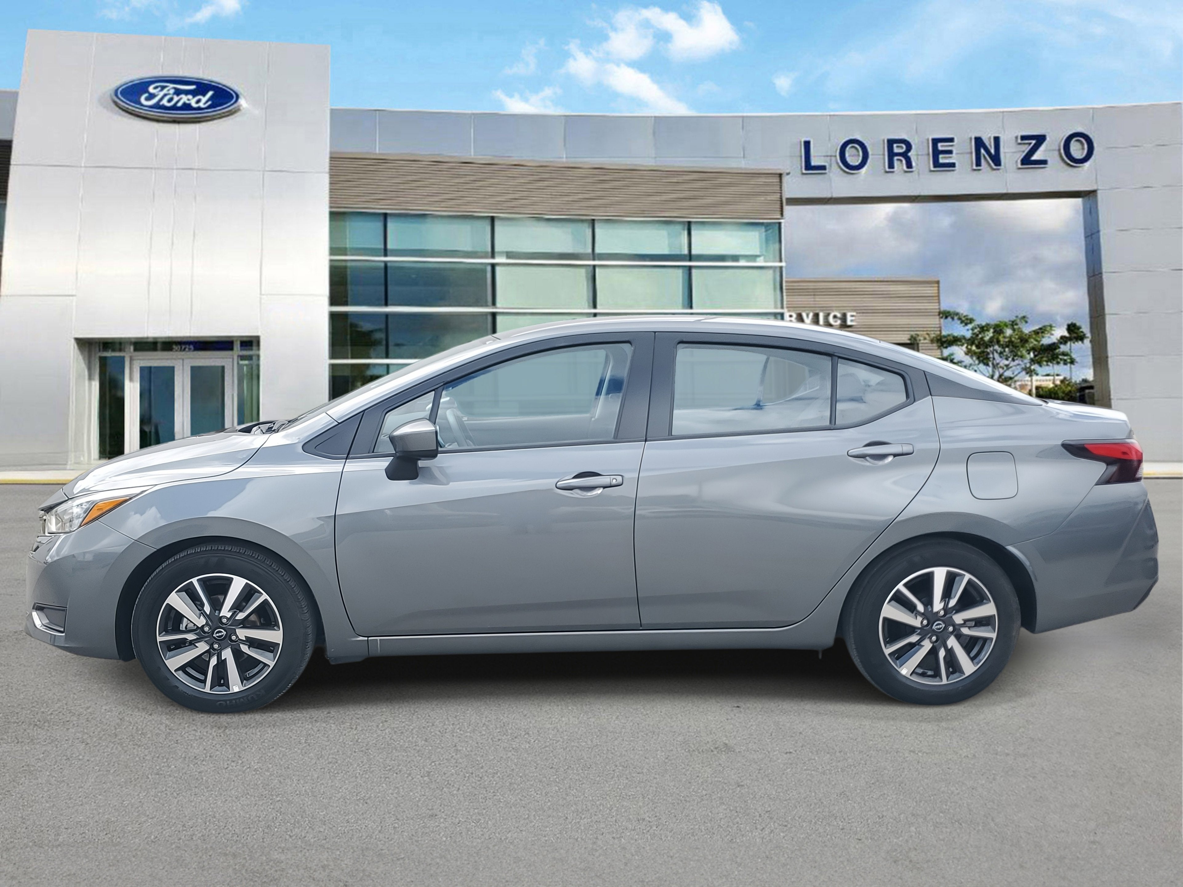 2025 Nissan Versa SV