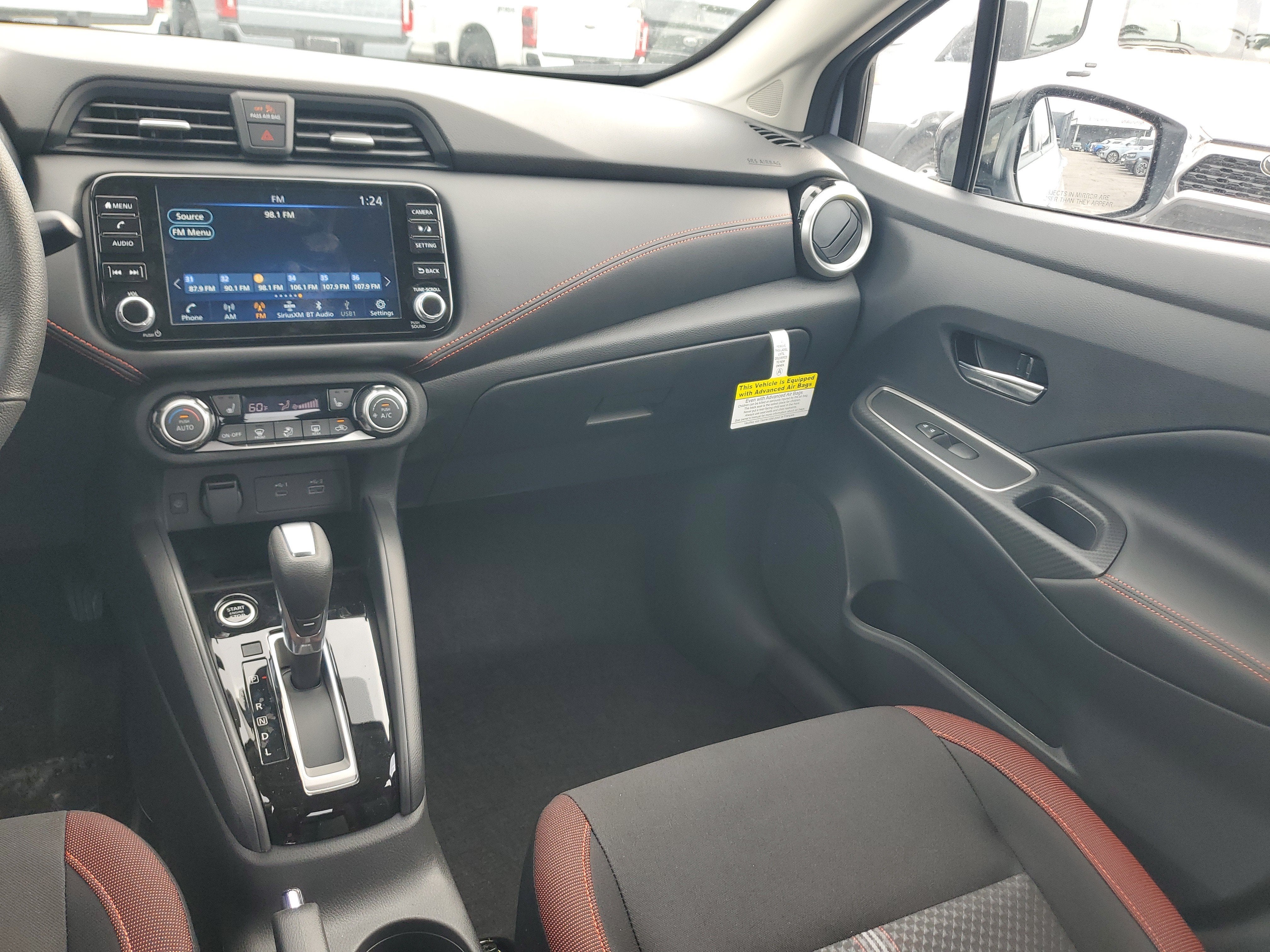 2025 Nissan Versa SR