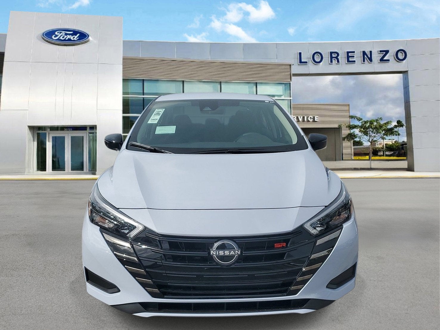 2025 Nissan Versa SR