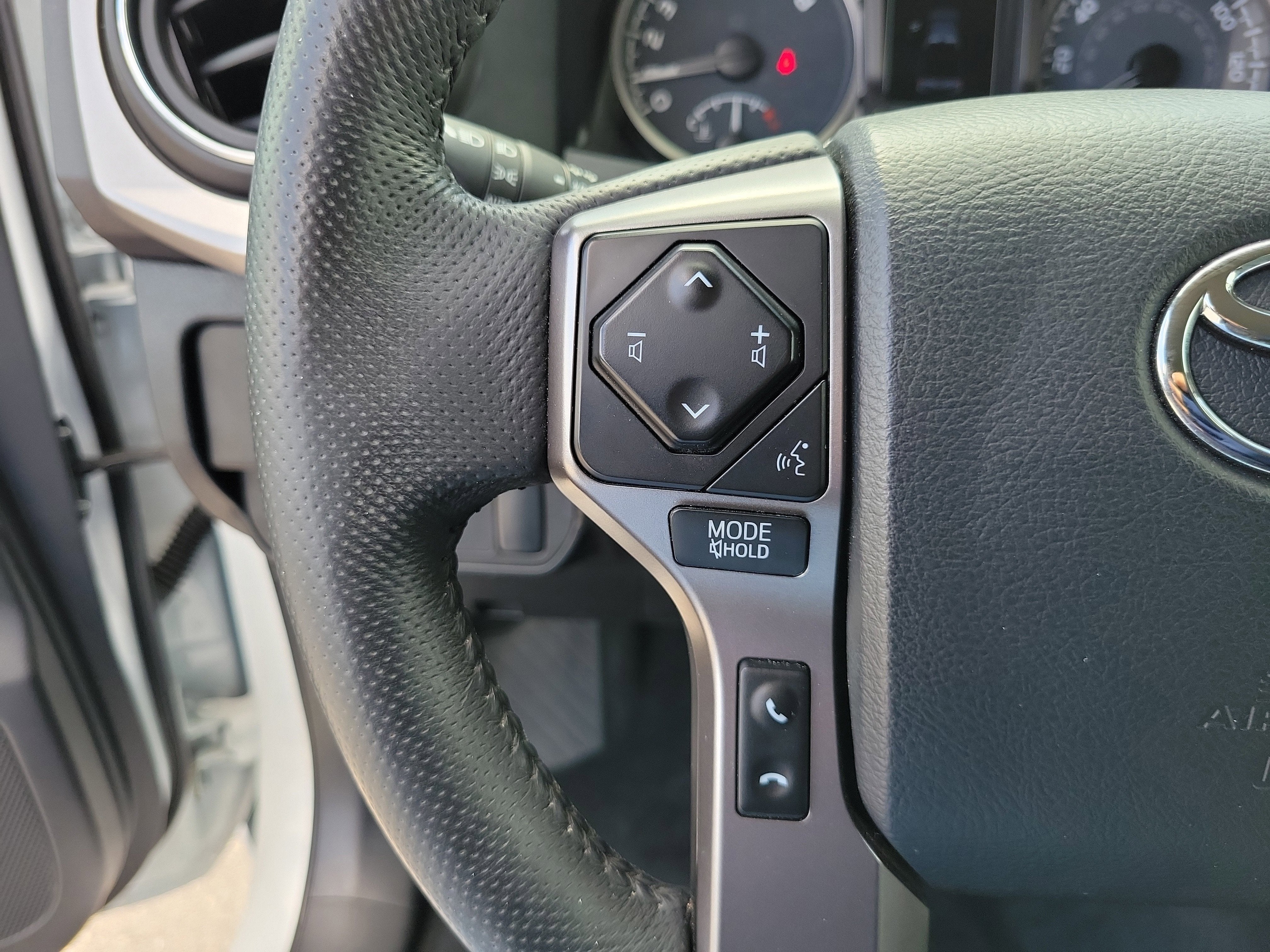 2023 Toyota Tacoma 2WD SR5