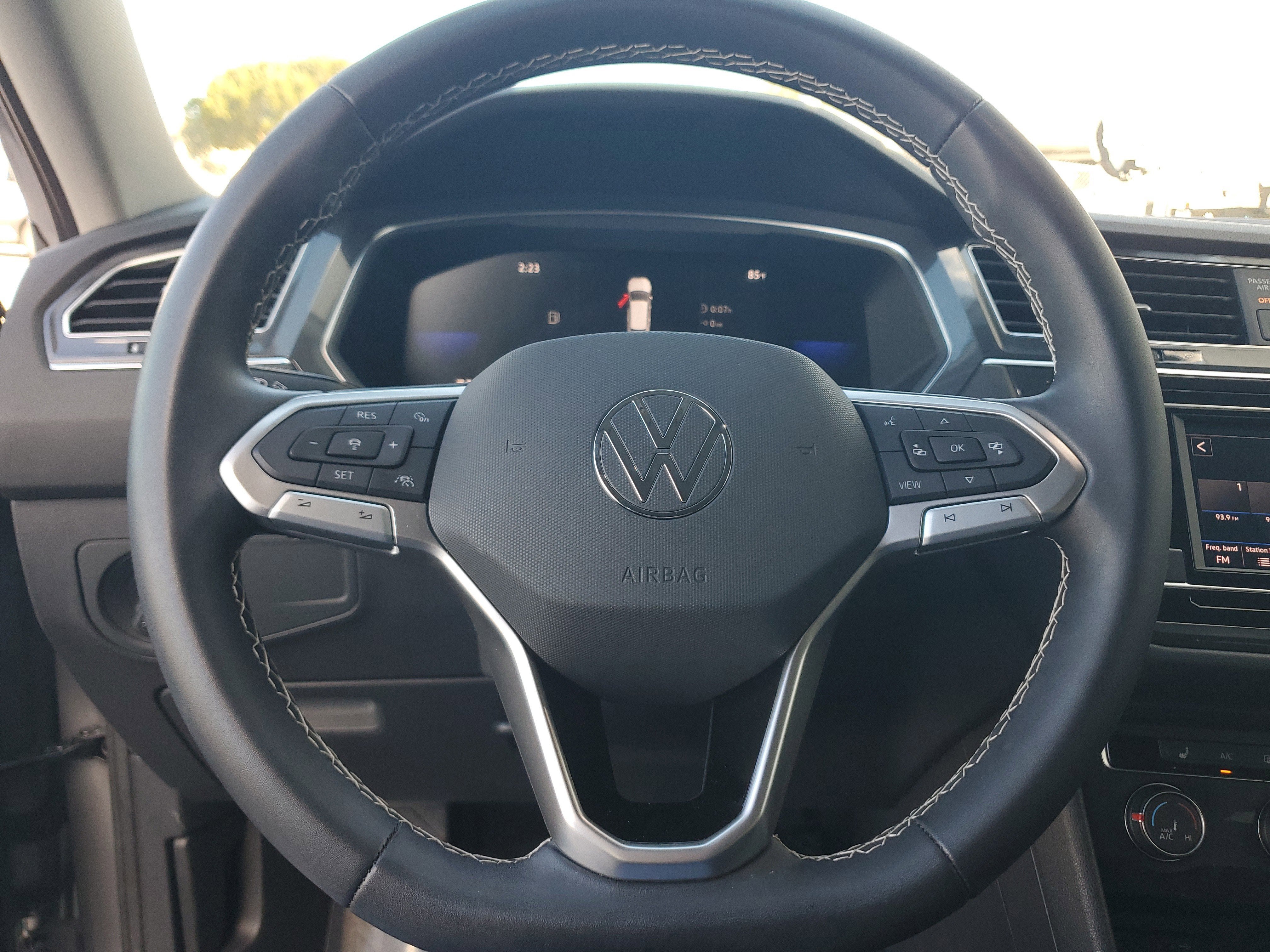 2023 Volkswagen Tiguan S