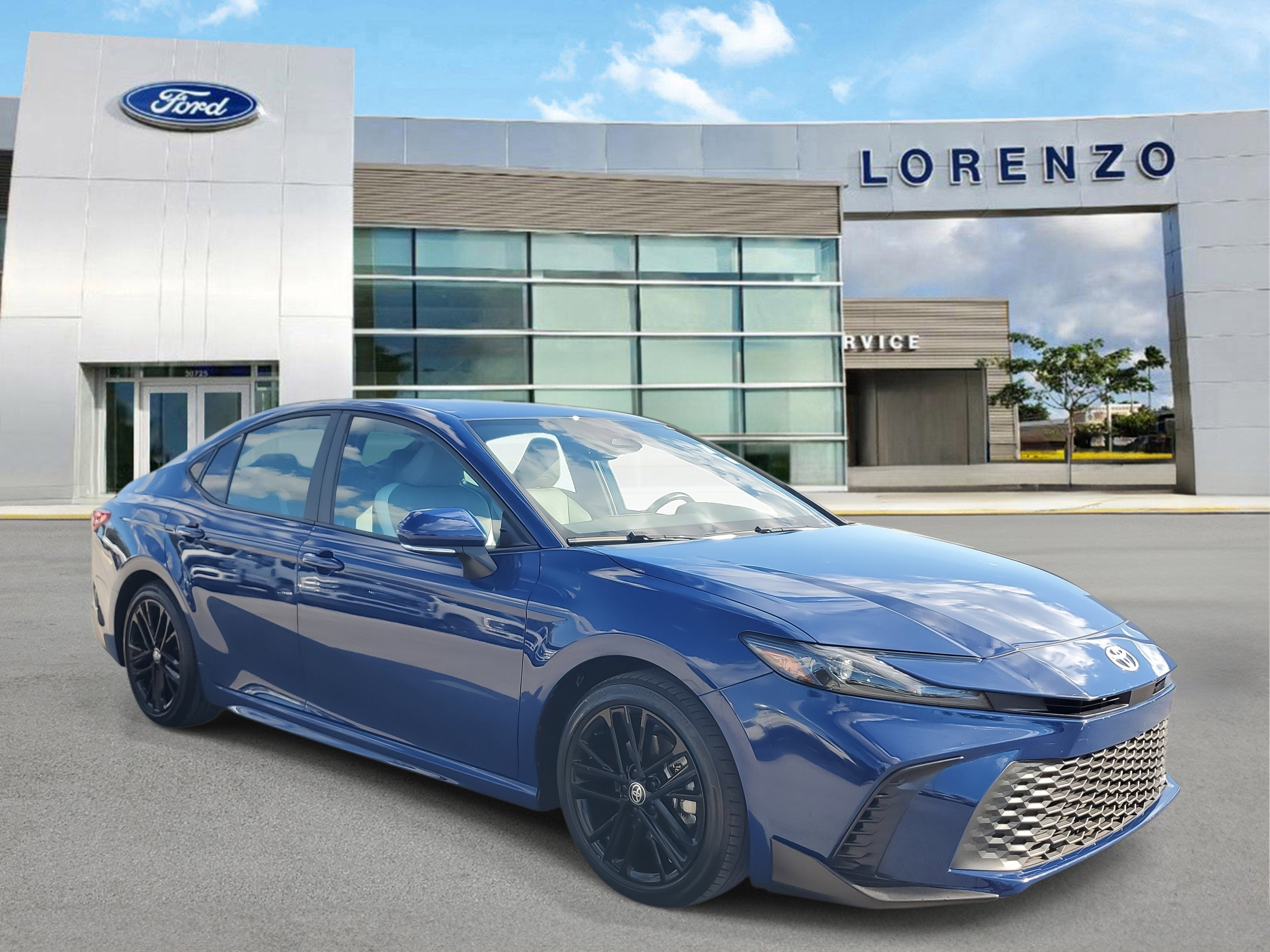 2025 Toyota Camry SE