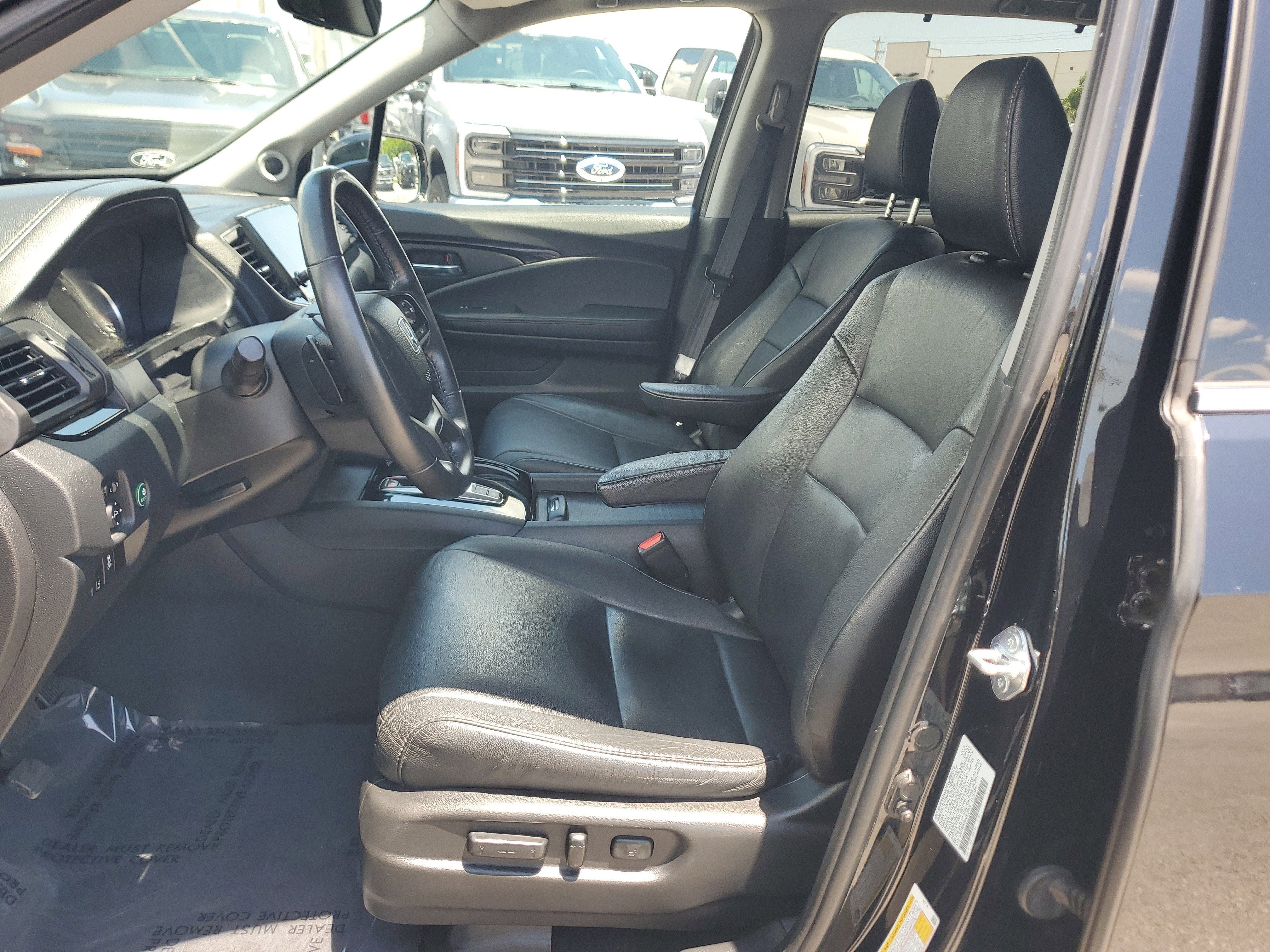 2022 Honda Pilot Touring 7-Passenger