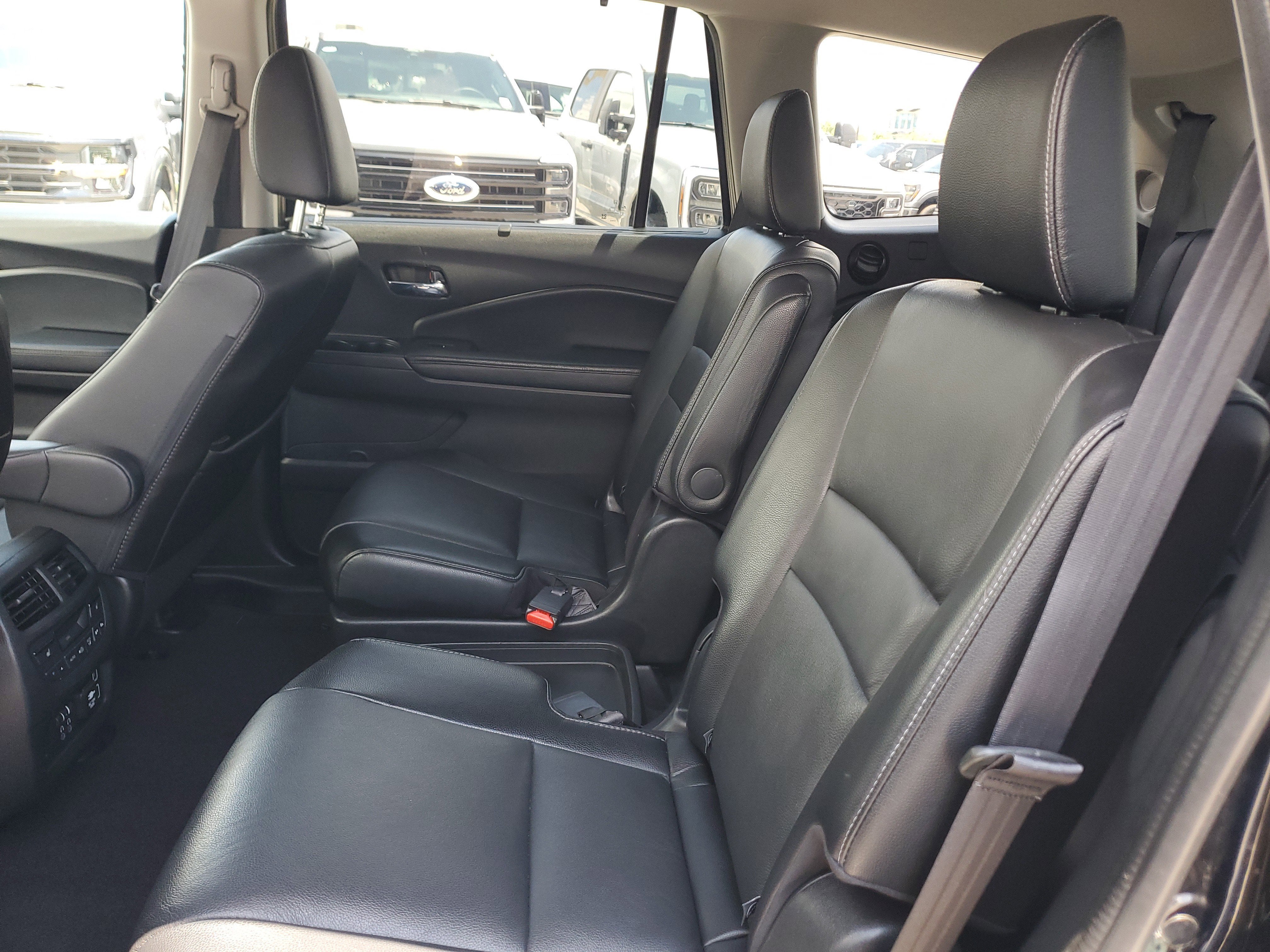 2022 Honda Pilot Touring 7-Passenger