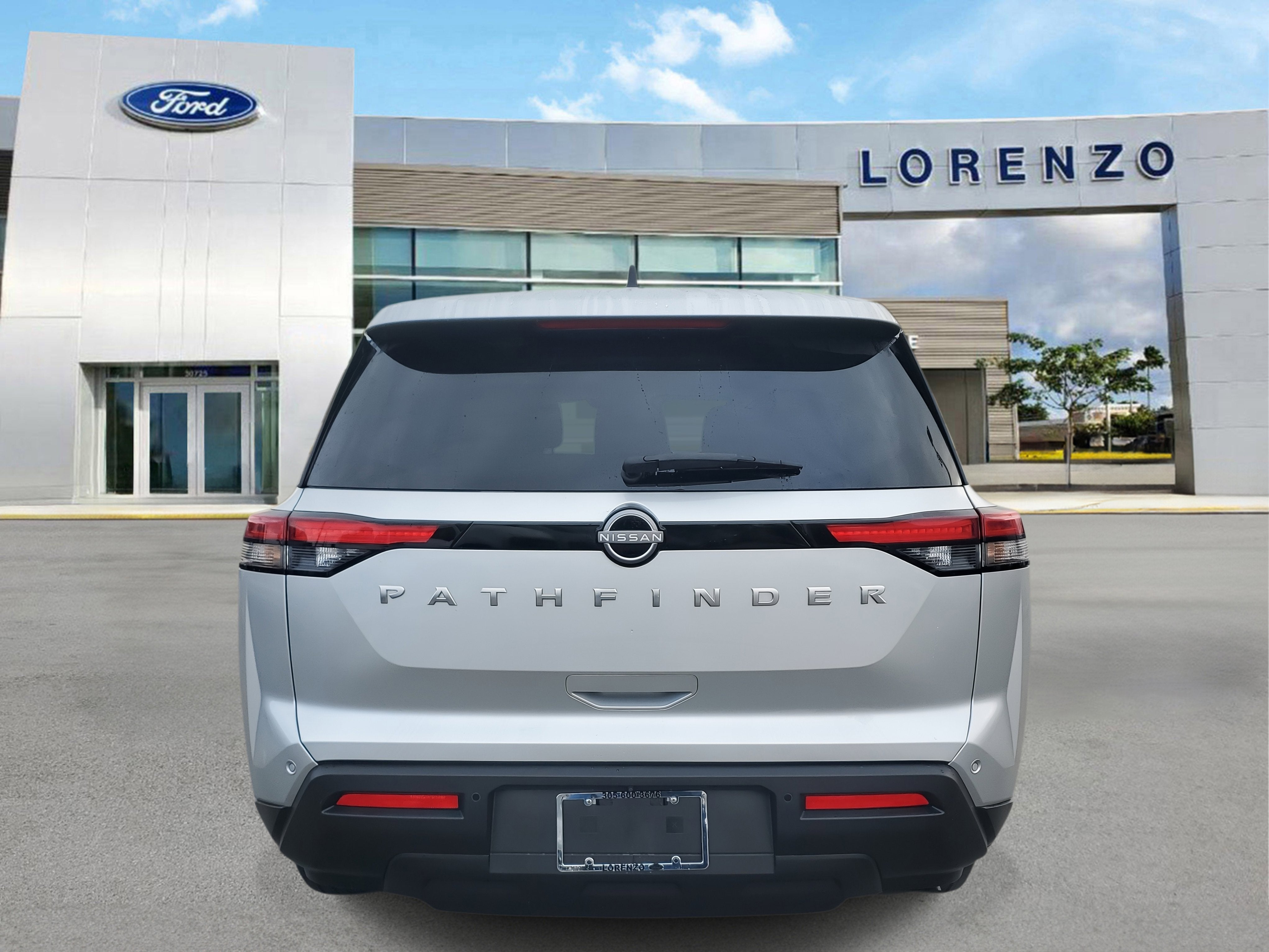 2024 Nissan Pathfinder S