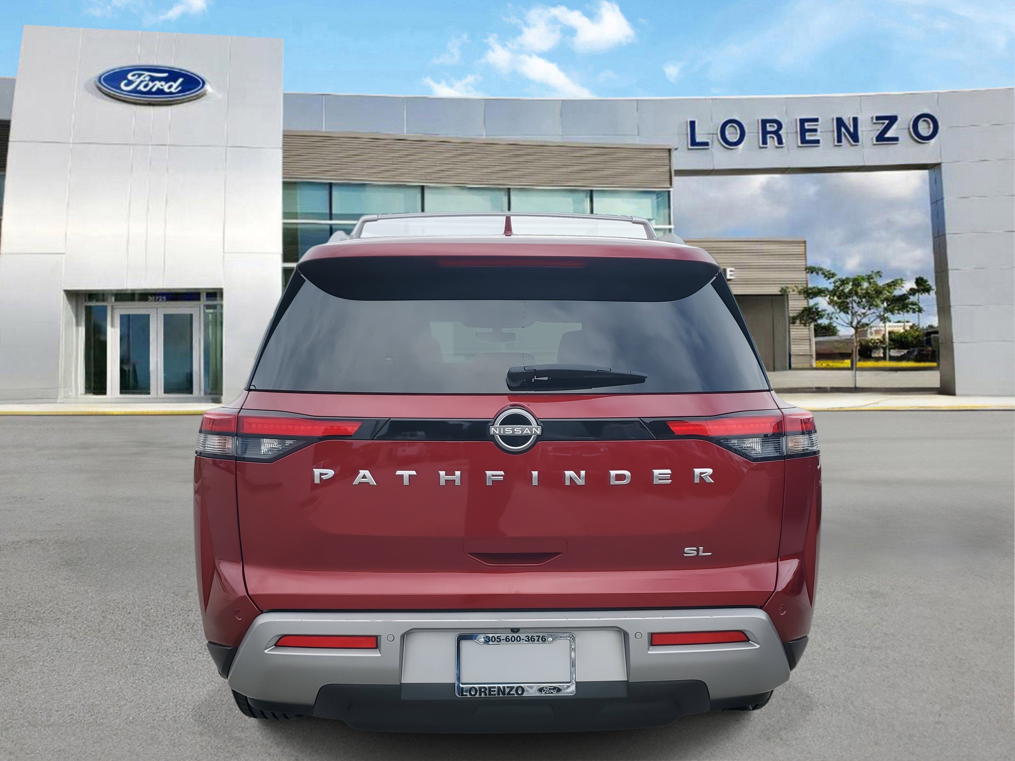 2024 Nissan Pathfinder SL