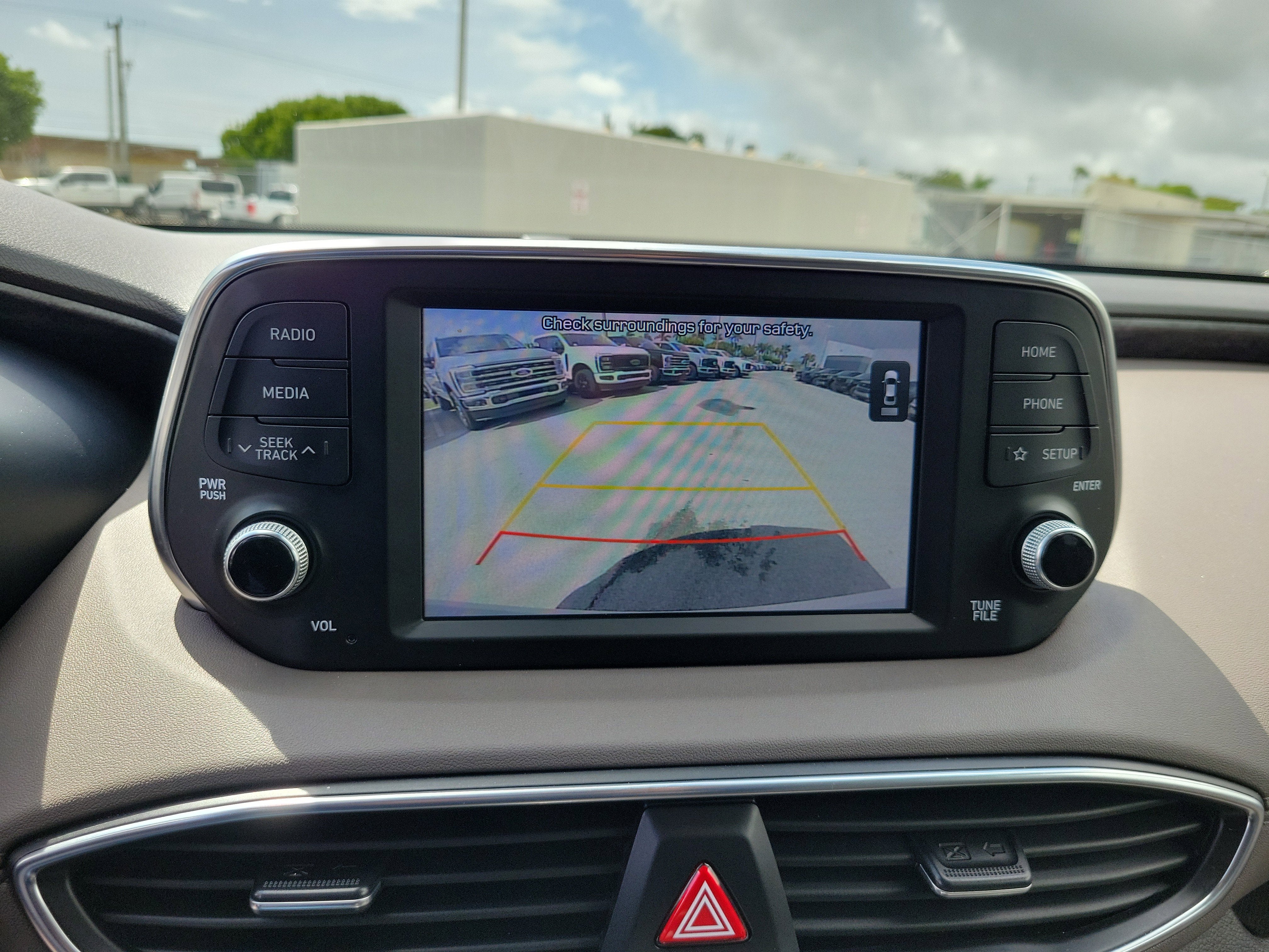 2020 Hyundai Santa Fe SE