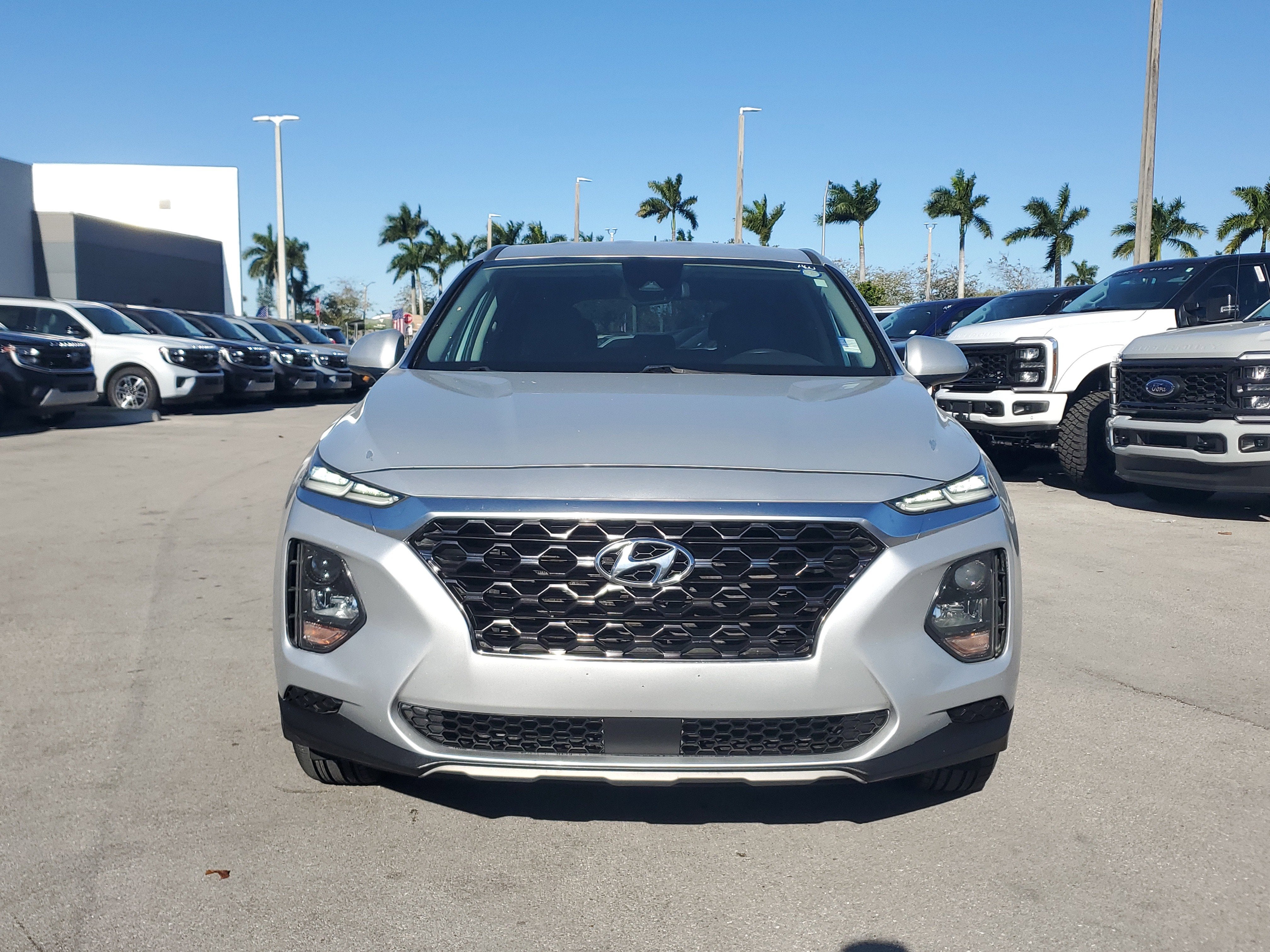 2020 Hyundai Santa Fe SE