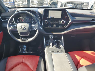 2023 Toyota Highlander XSE