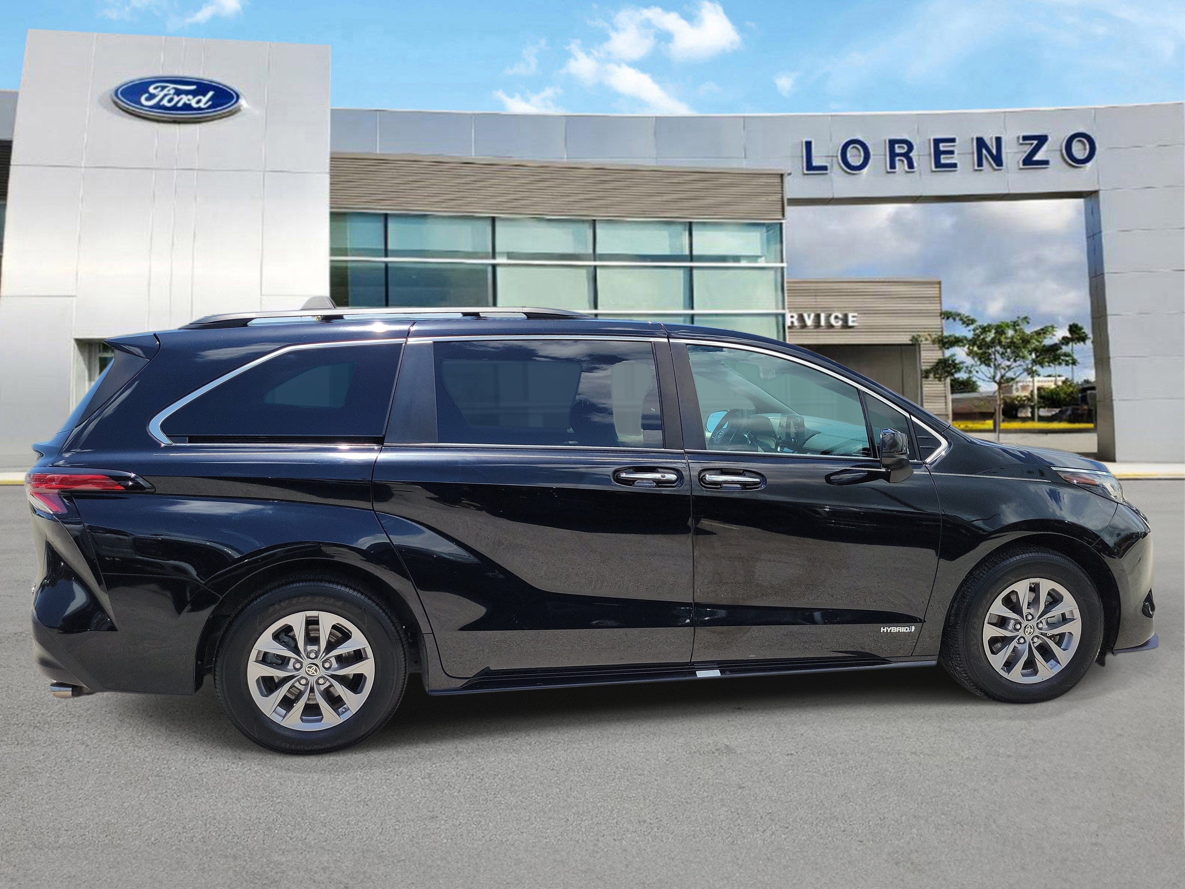2021 Toyota Sienna XLE