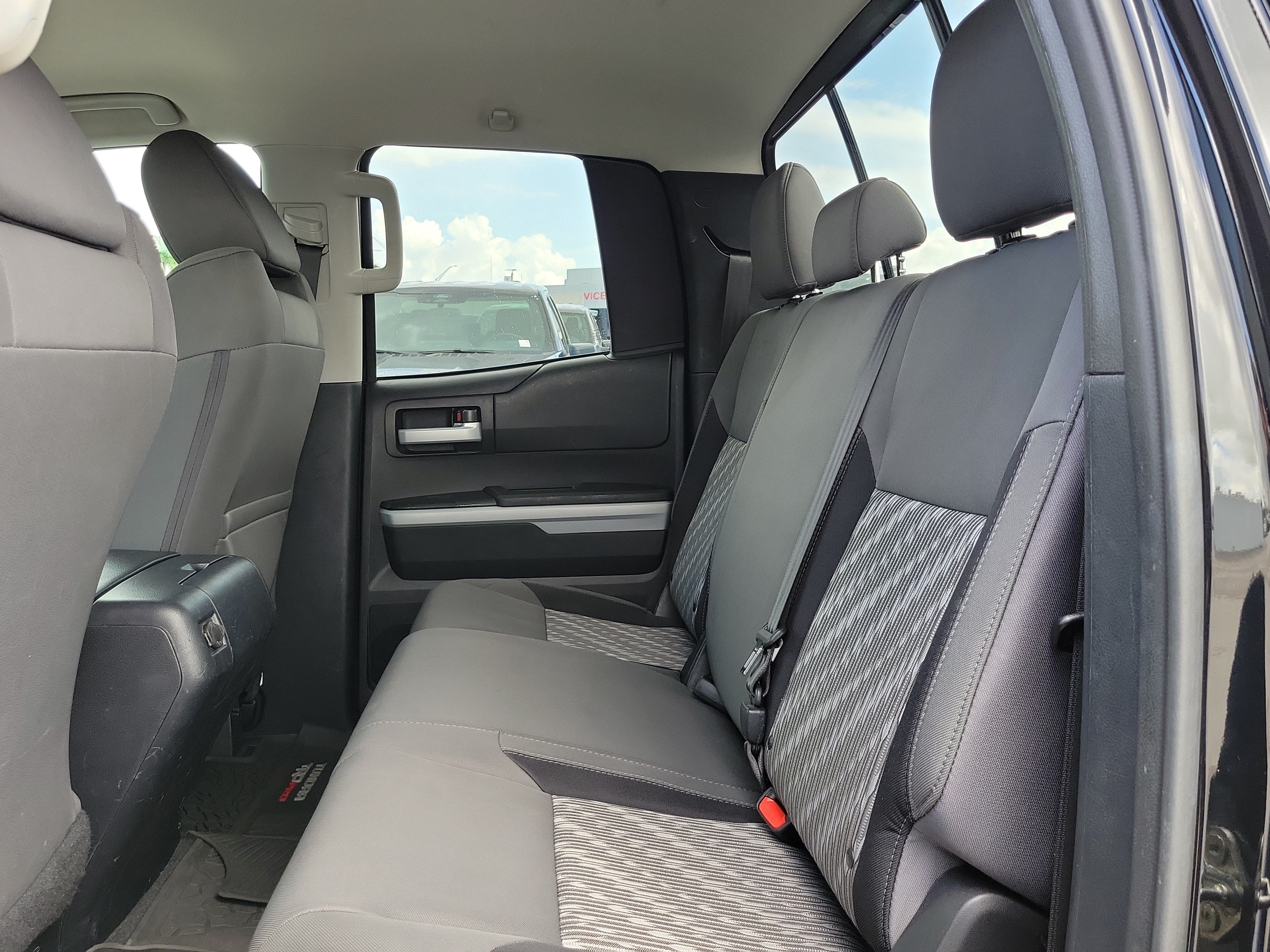 2020 Toyota Tundra 4WD SR5 4WD