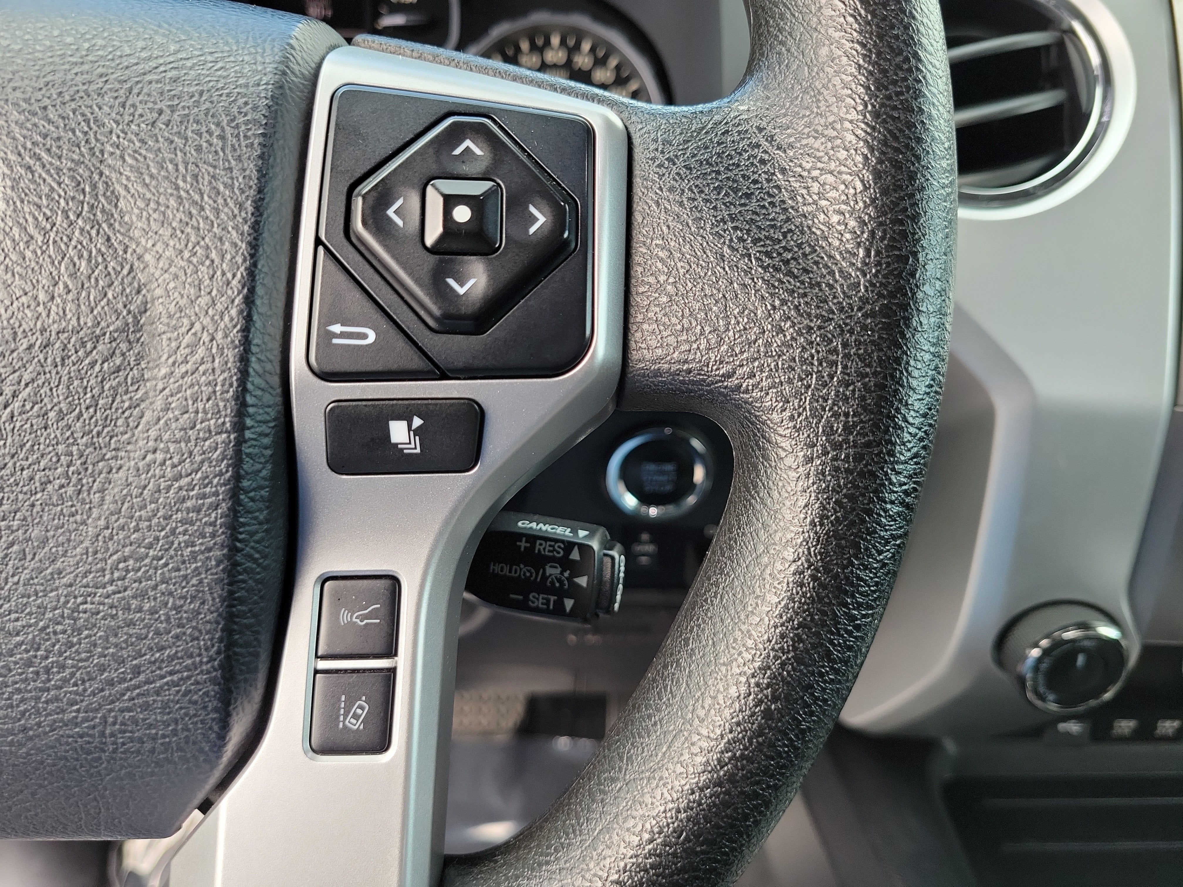 2020 Toyota Tundra 4WD SR5 4WD