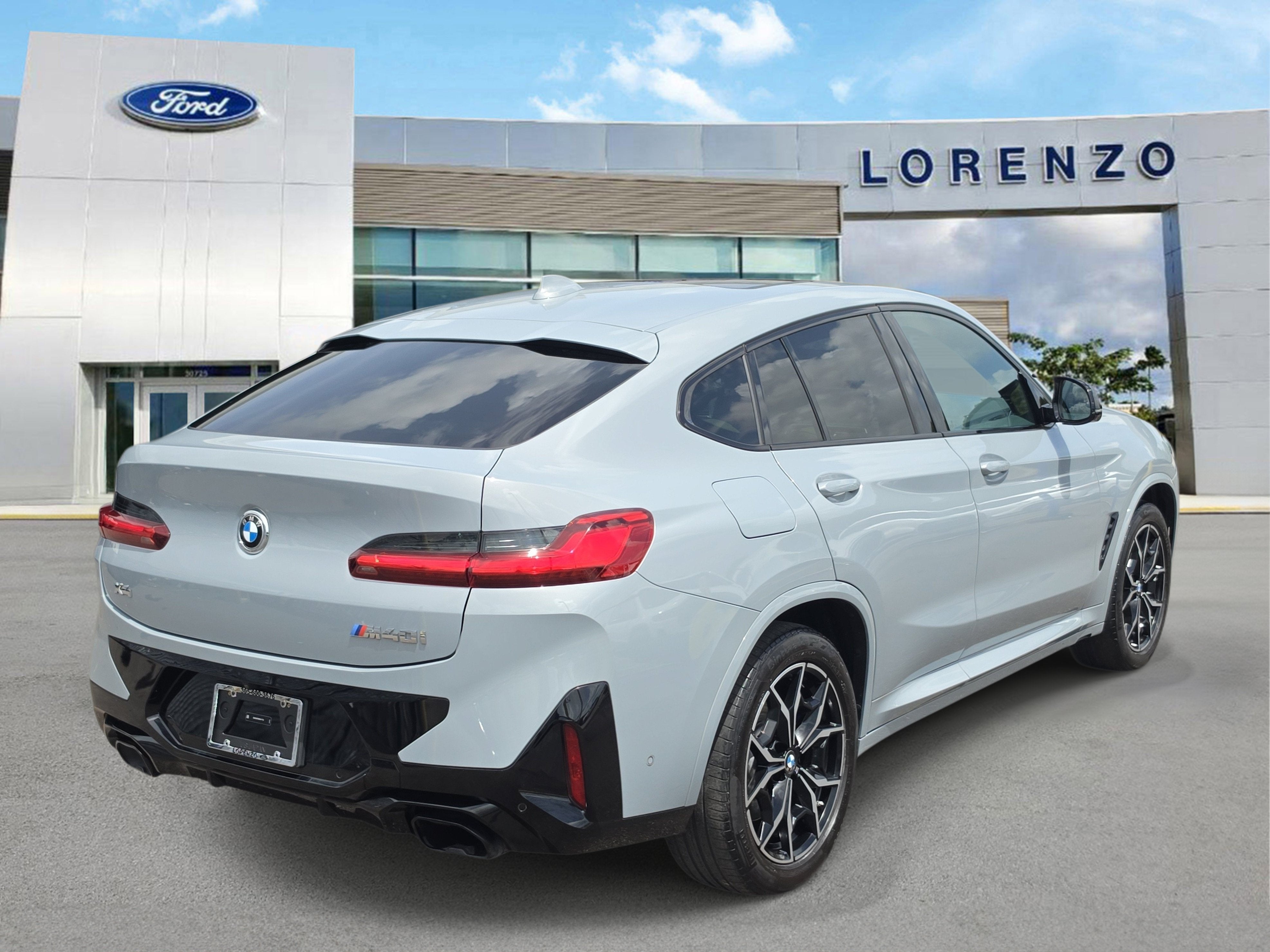 2024 BMW X4 M40i