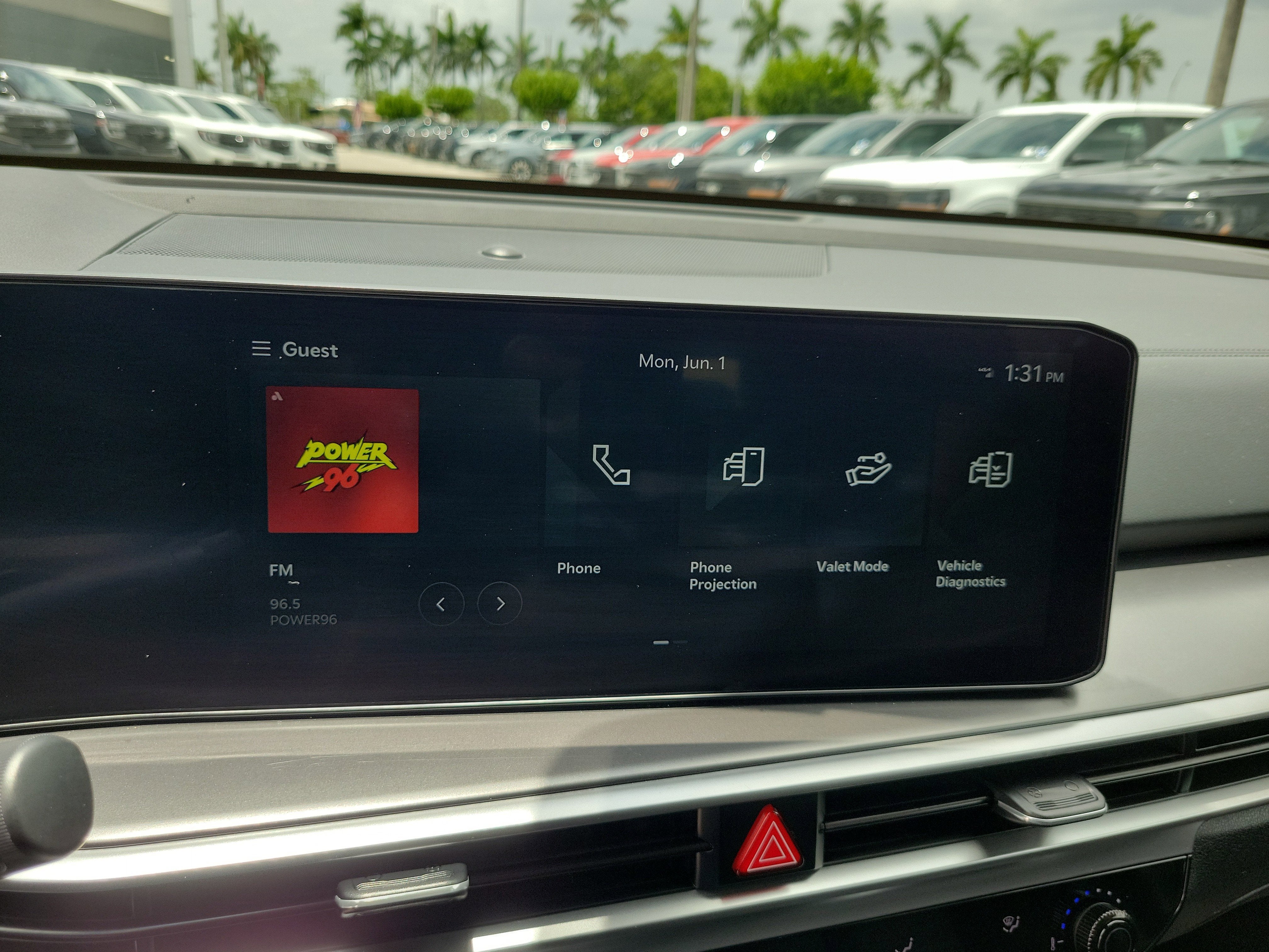 2024 Kia Sorento LX - Photo 22