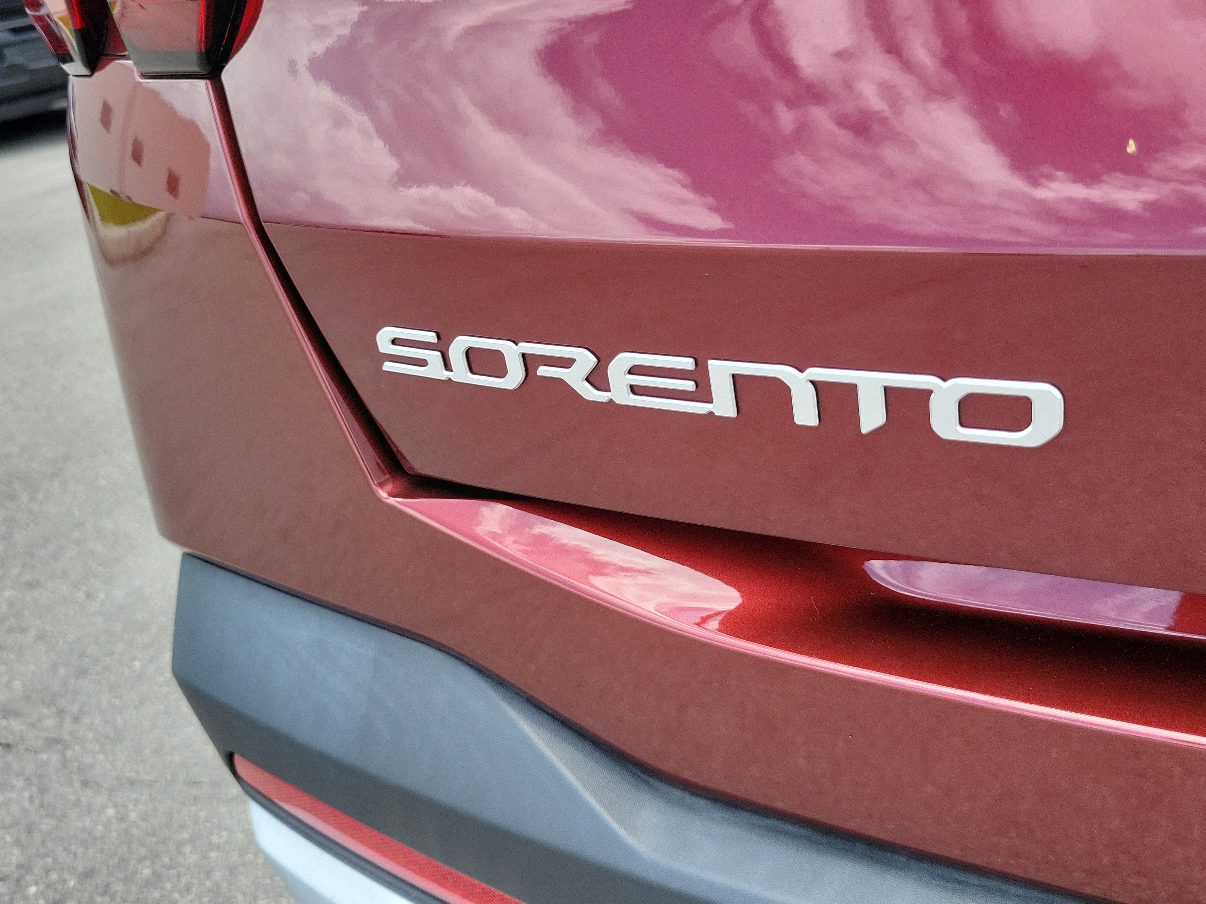 2024 Kia Sorento LX - Photo 29