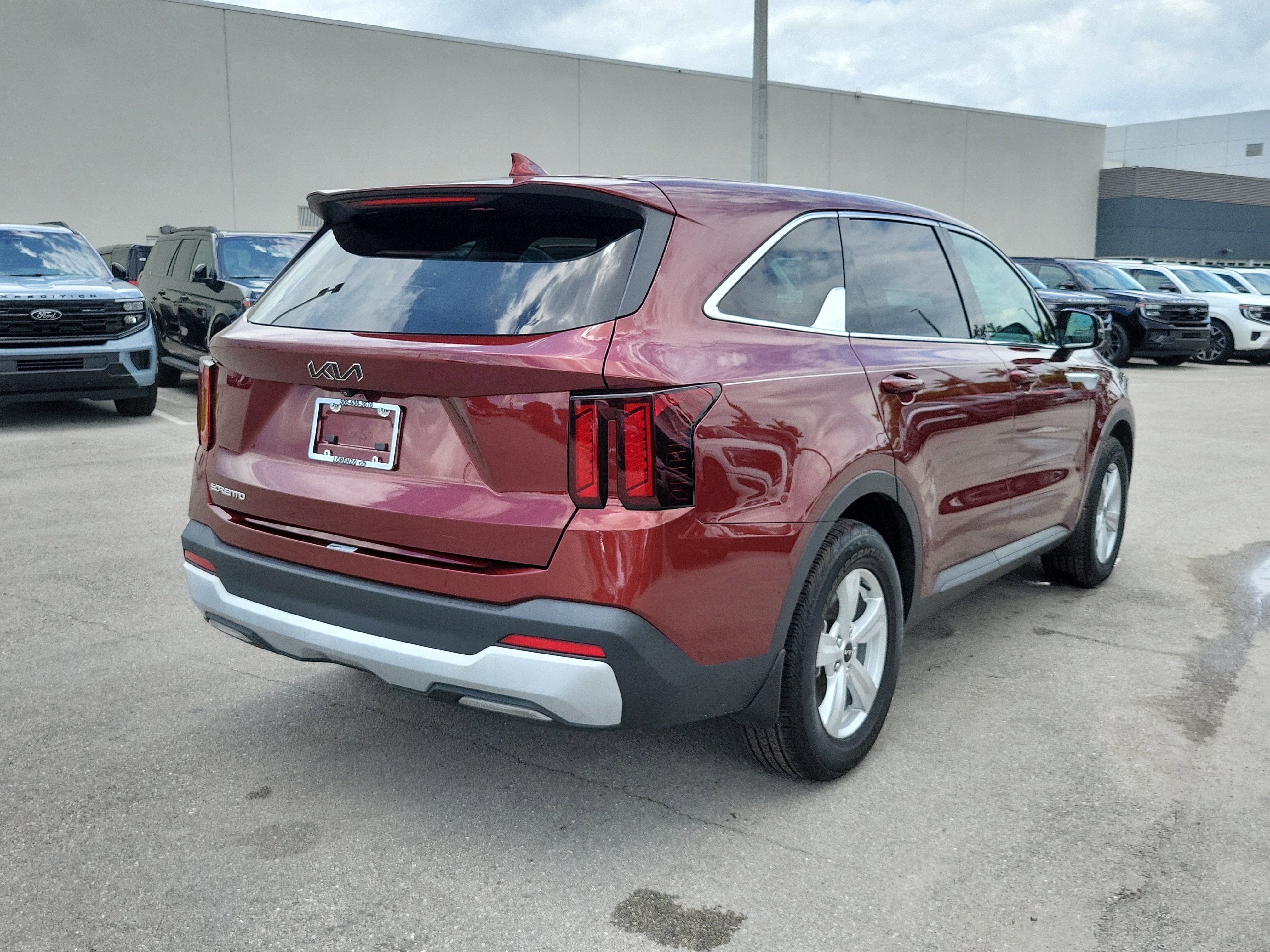 2024 Kia Sorento LX