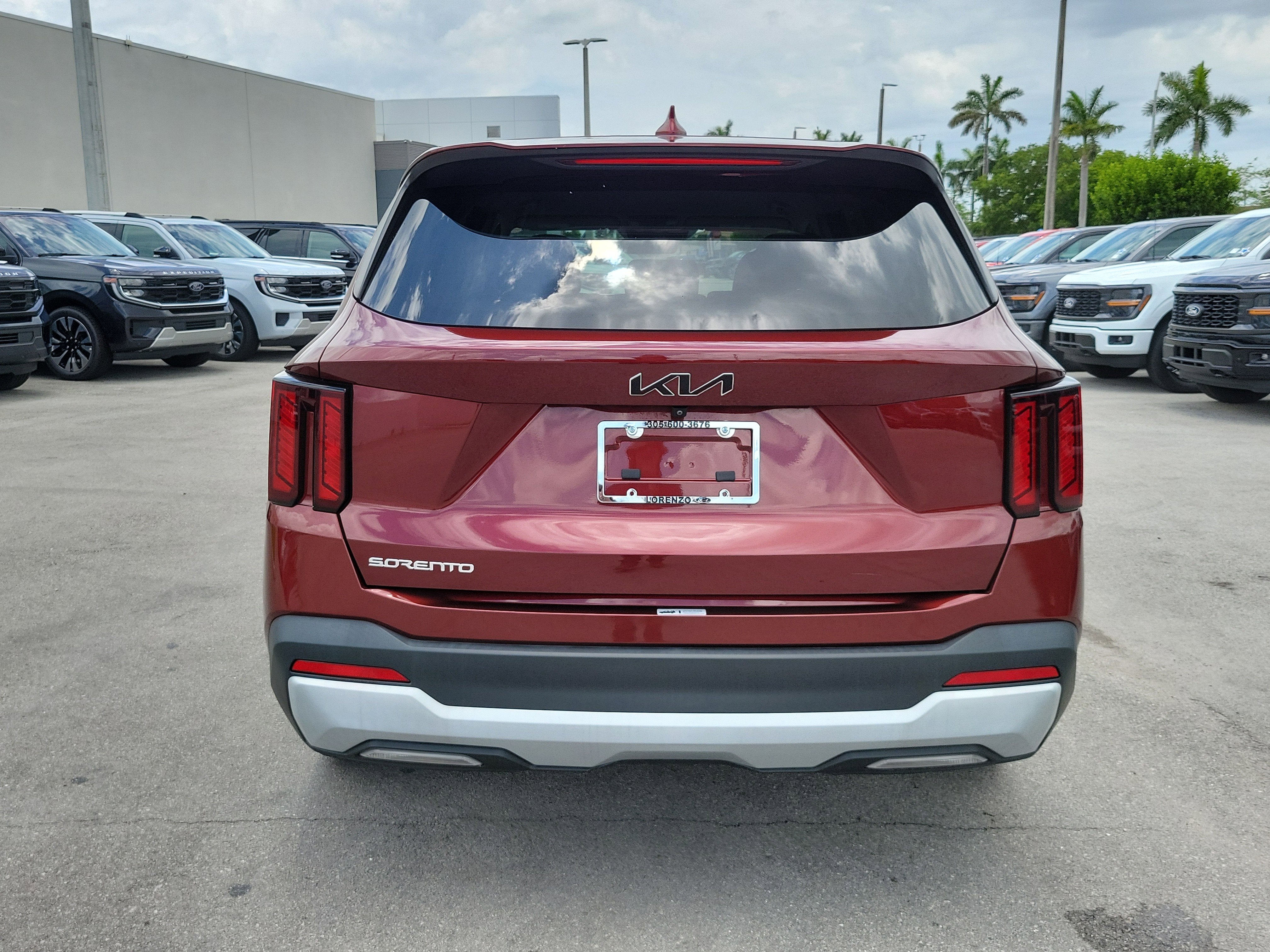 2024 Kia Sorento LX