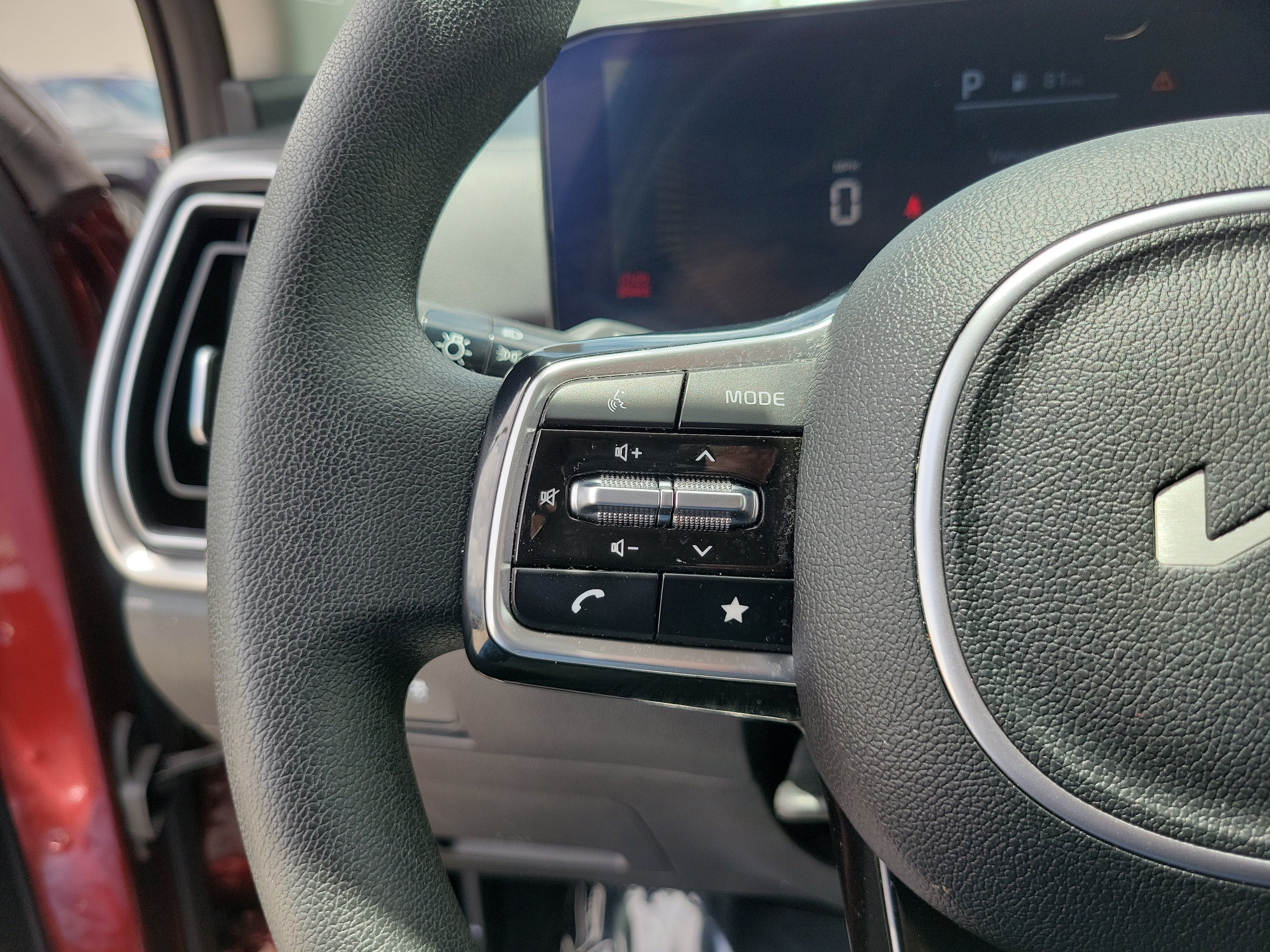 2024 Kia Sorento LX