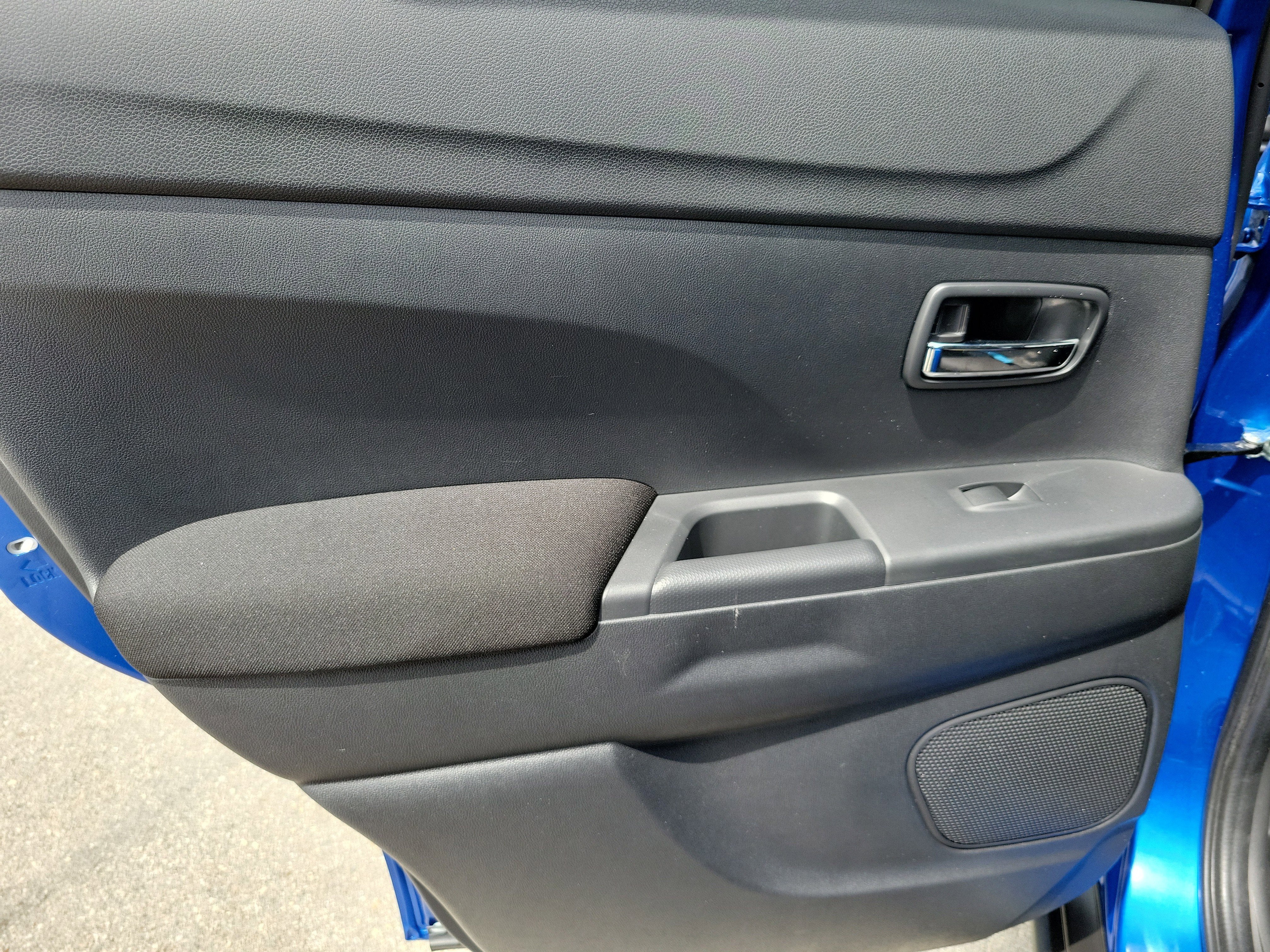 2025 Mitsubishi Outlander Sport LE