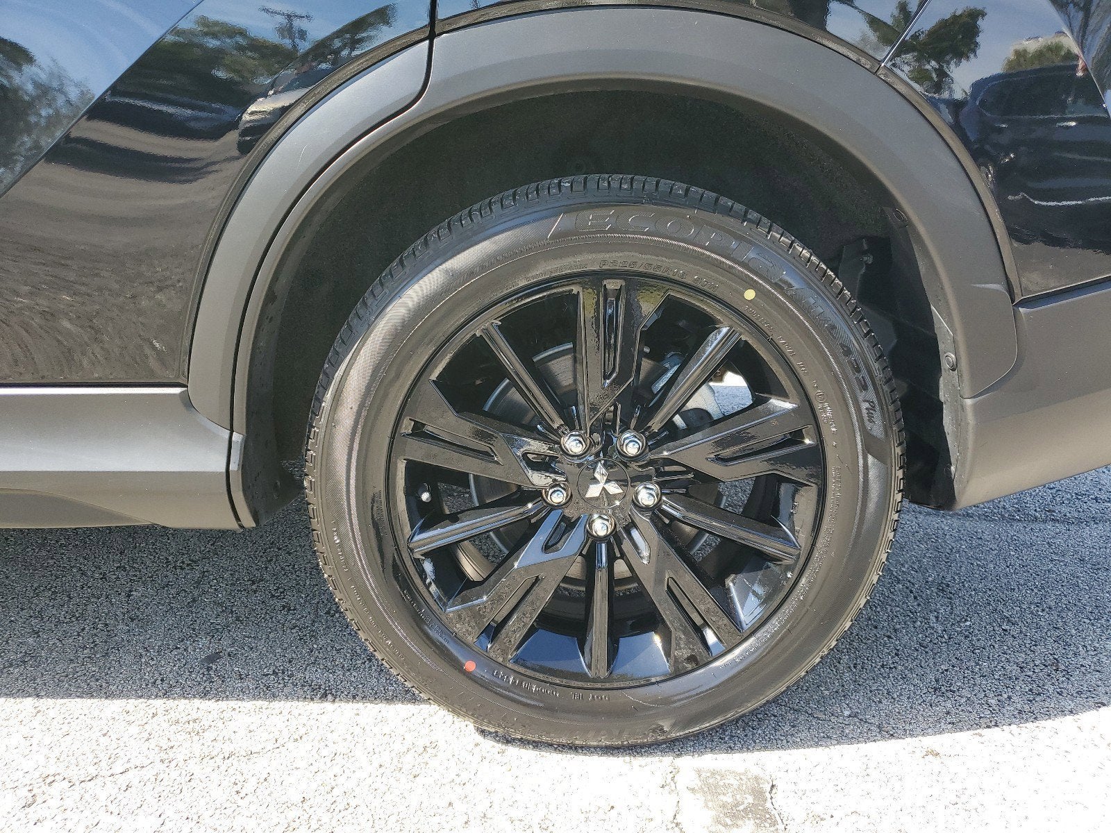 2024 Mitsubishi Eclipse Cross LE