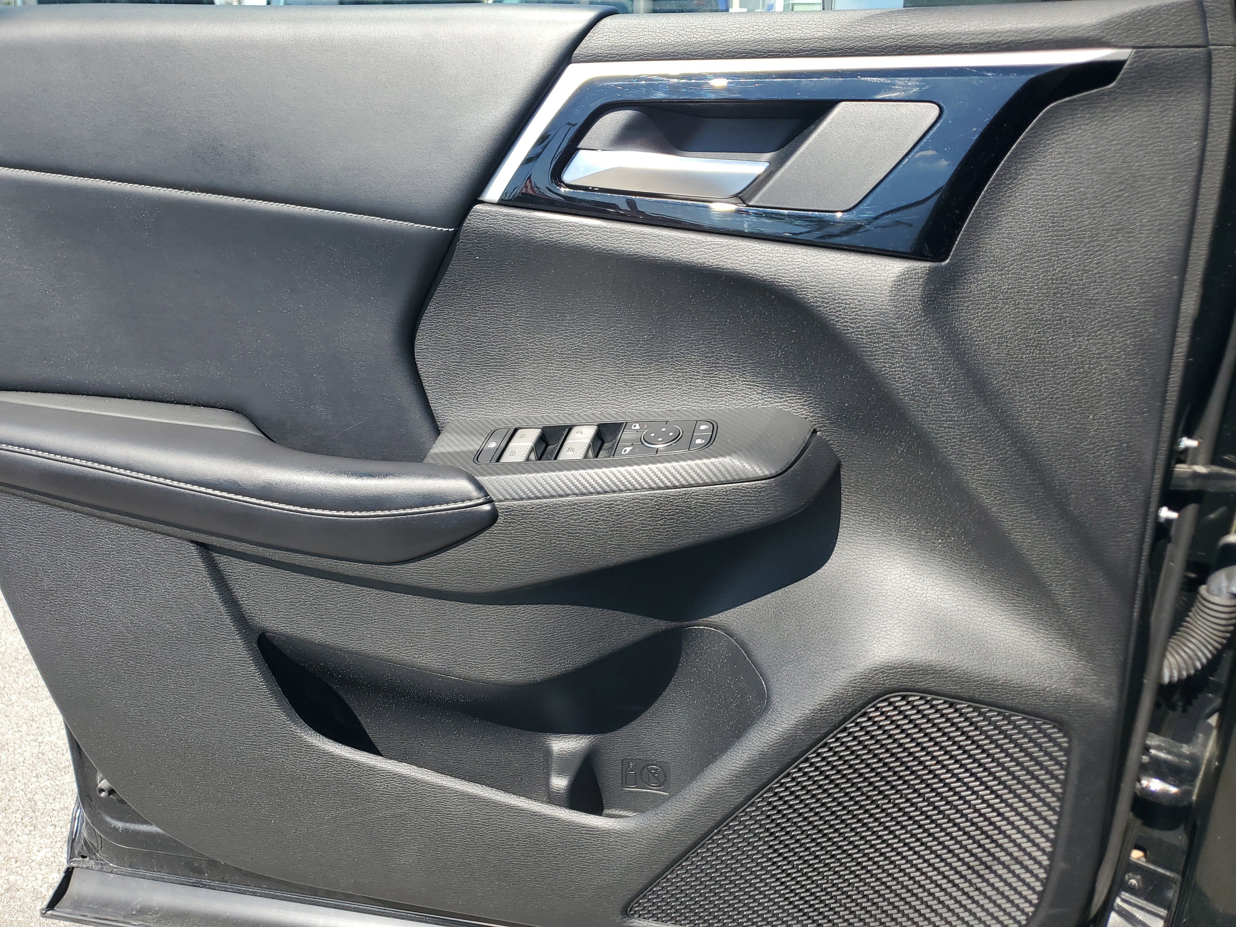 2022 Mitsubishi Outlander Black Edition