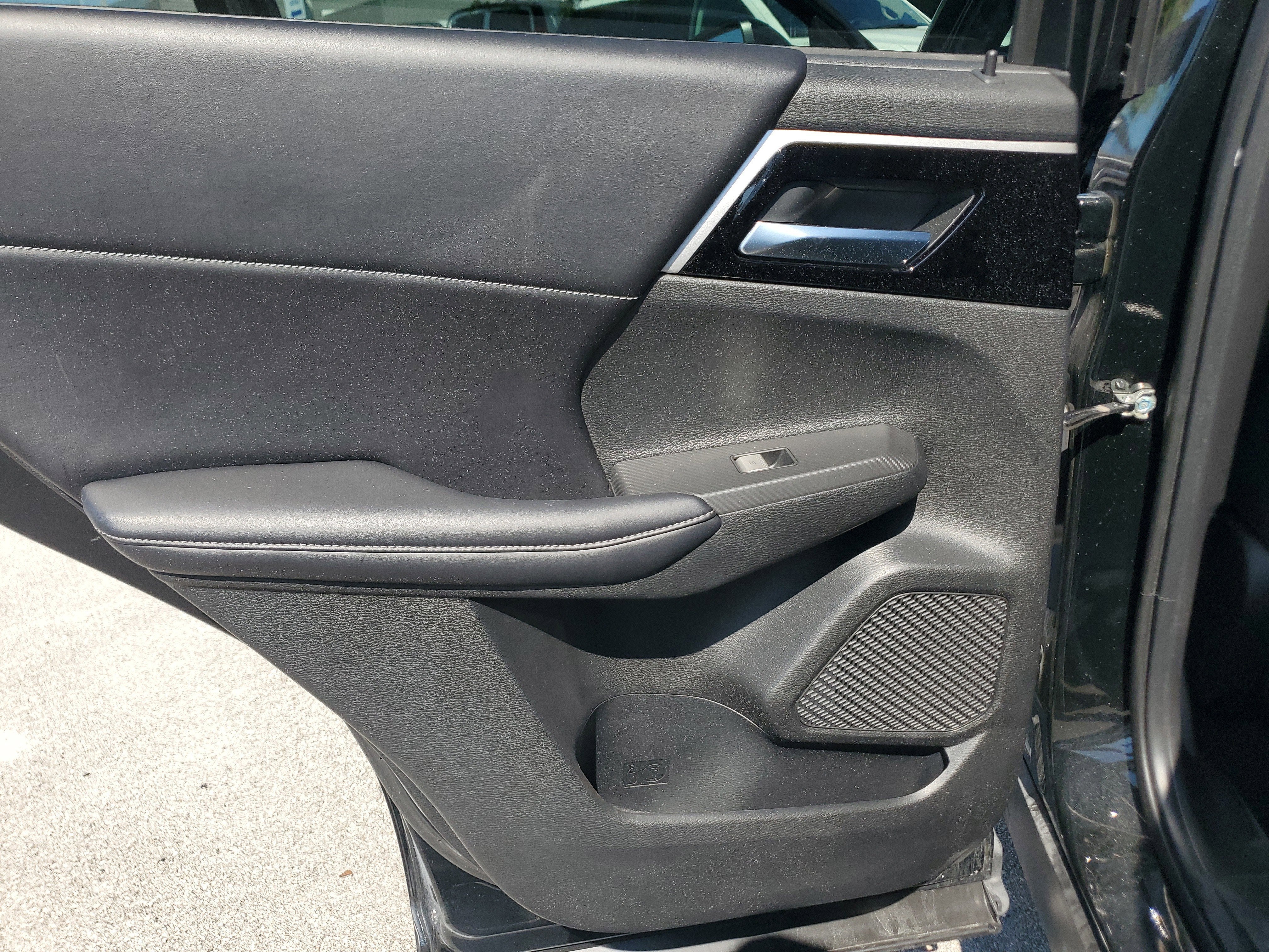 2022 Mitsubishi Outlander Black Edition