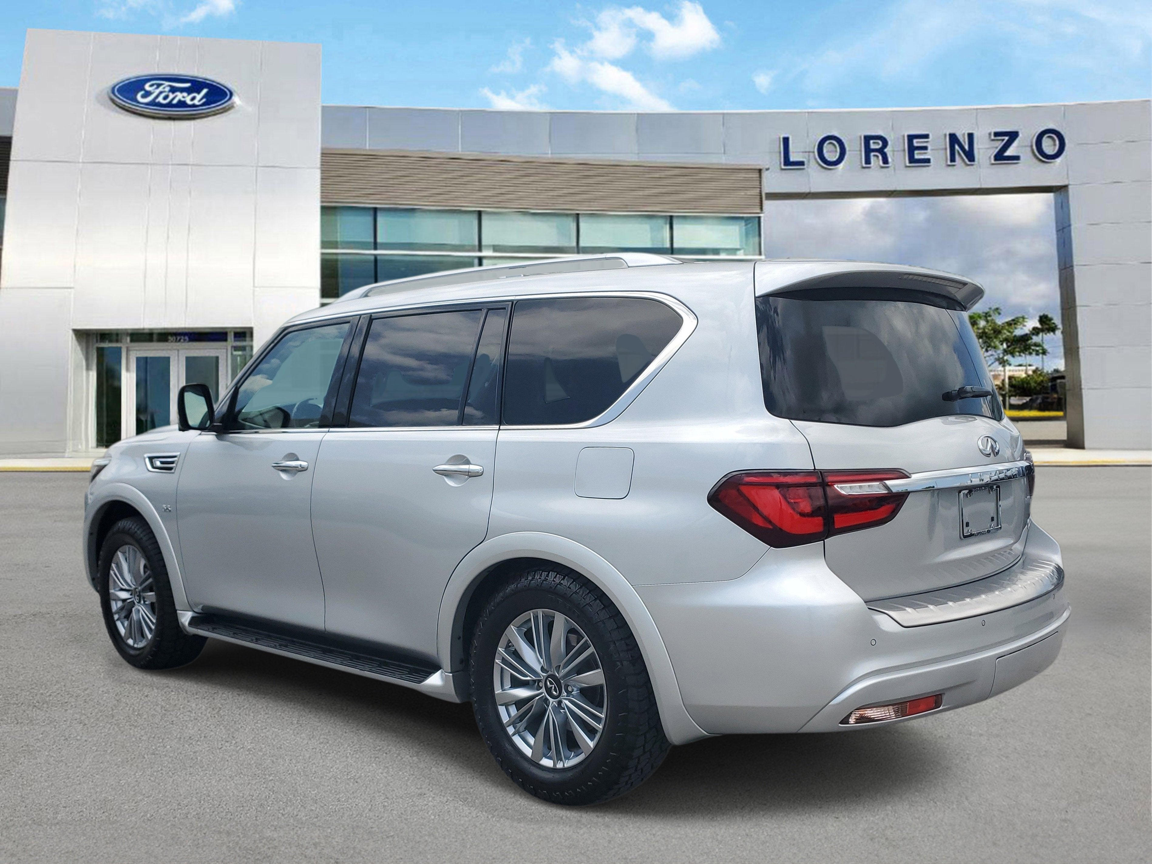 2019 INFINITI QX80 LUXE