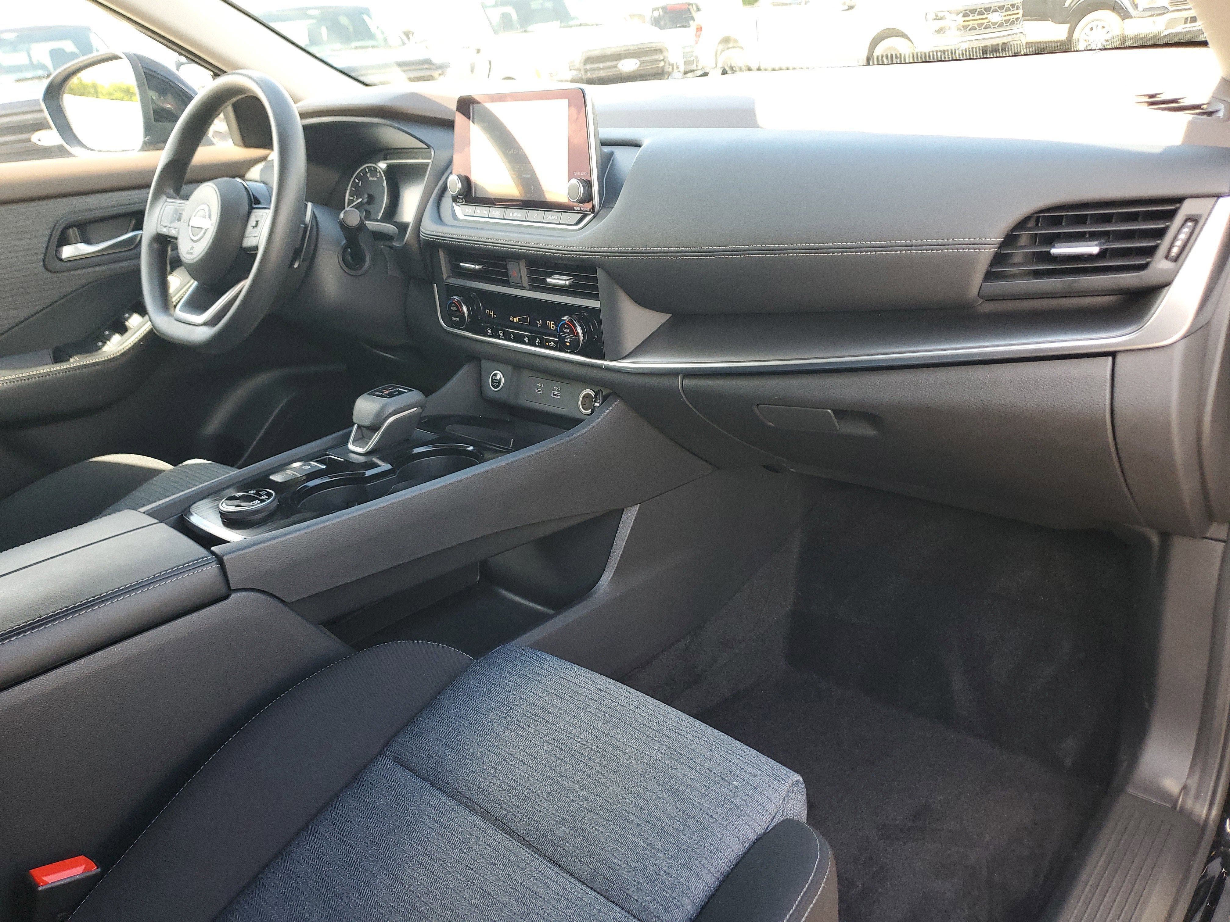 2023 Nissan Rogue SV 4WD