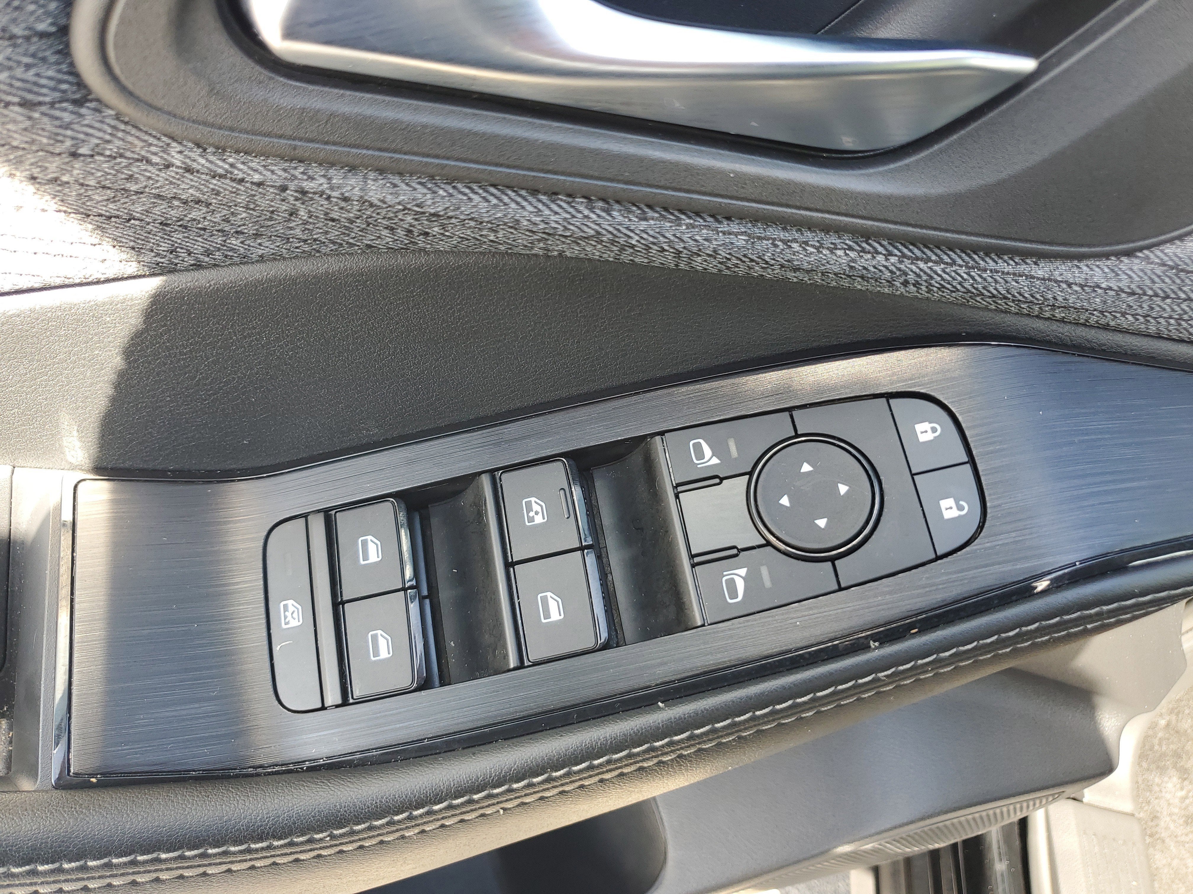 2023 Nissan Rogue SV 4WD