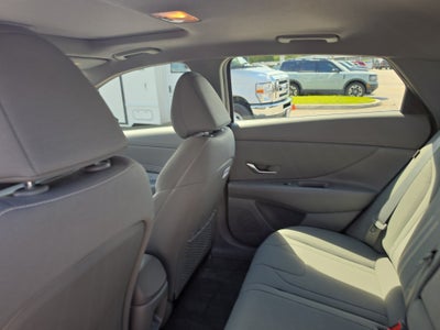 2024 Hyundai Elantra SEL