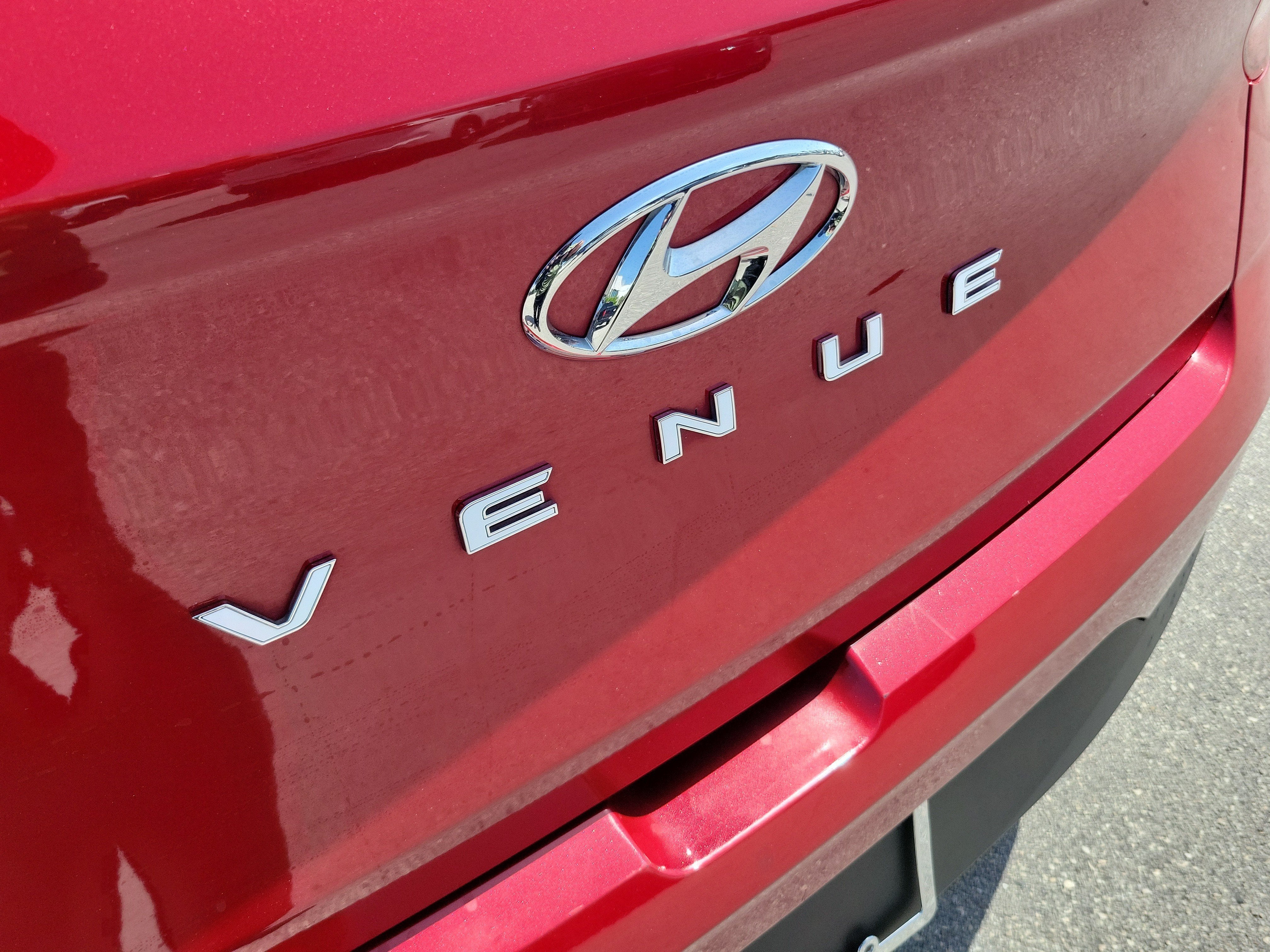 2022 Hyundai Venue SEL