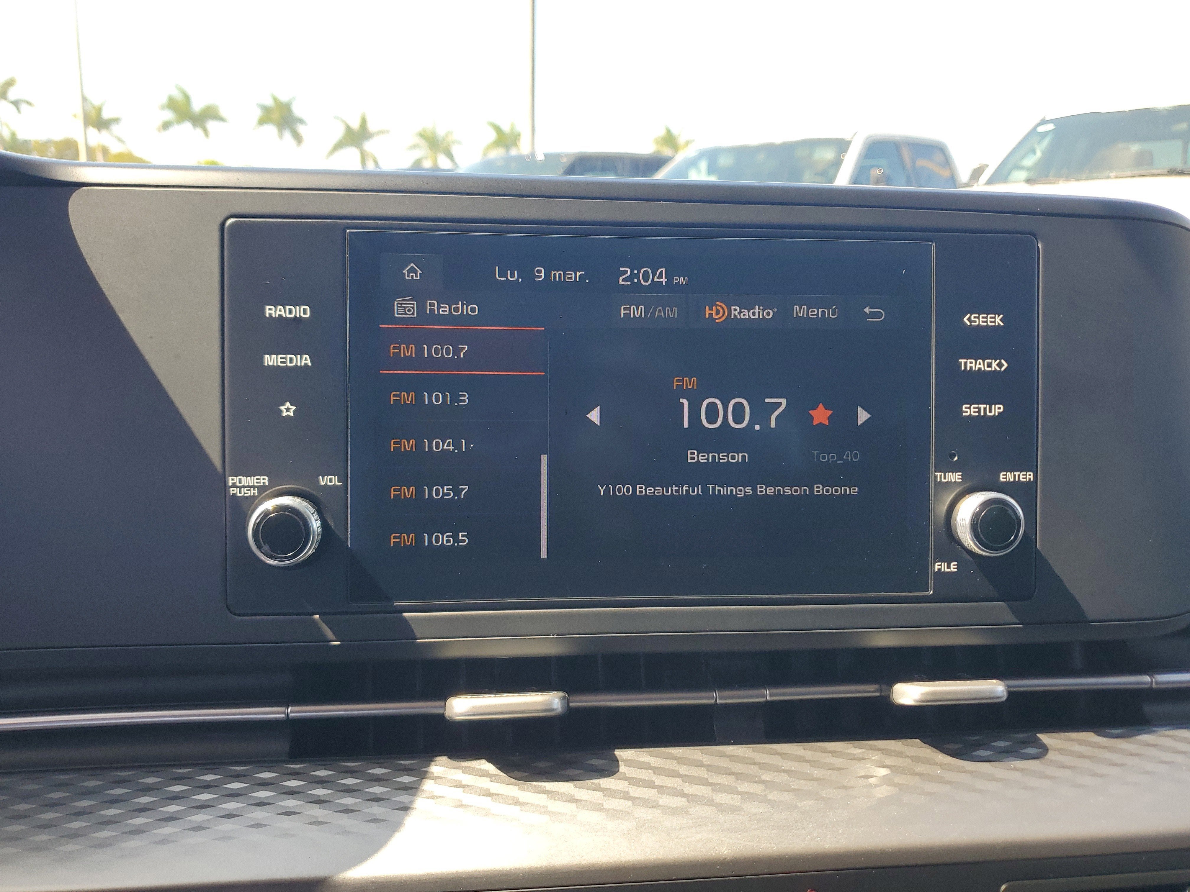 2023 Kia Carnival LX