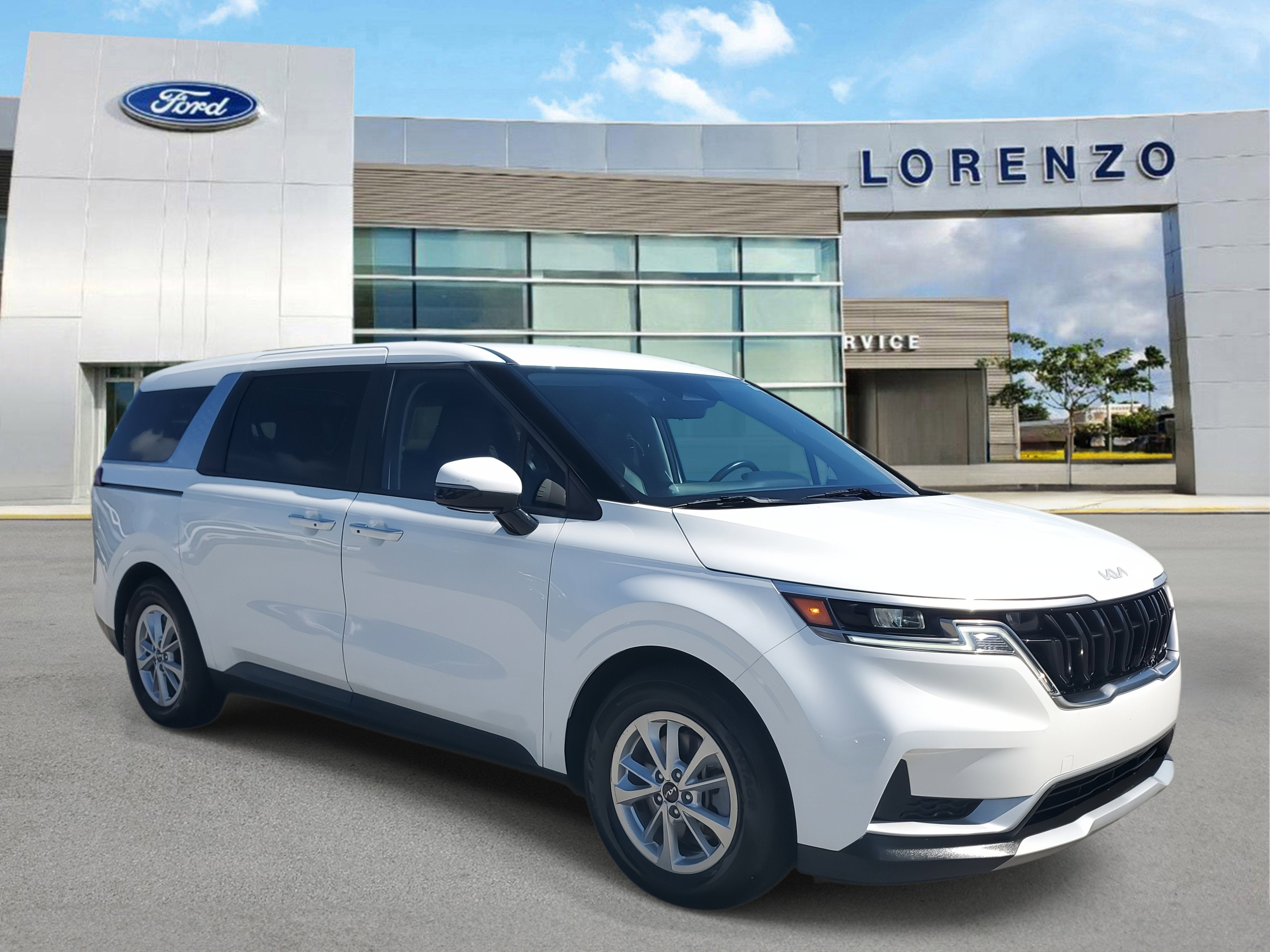 2023 Kia Carnival LX