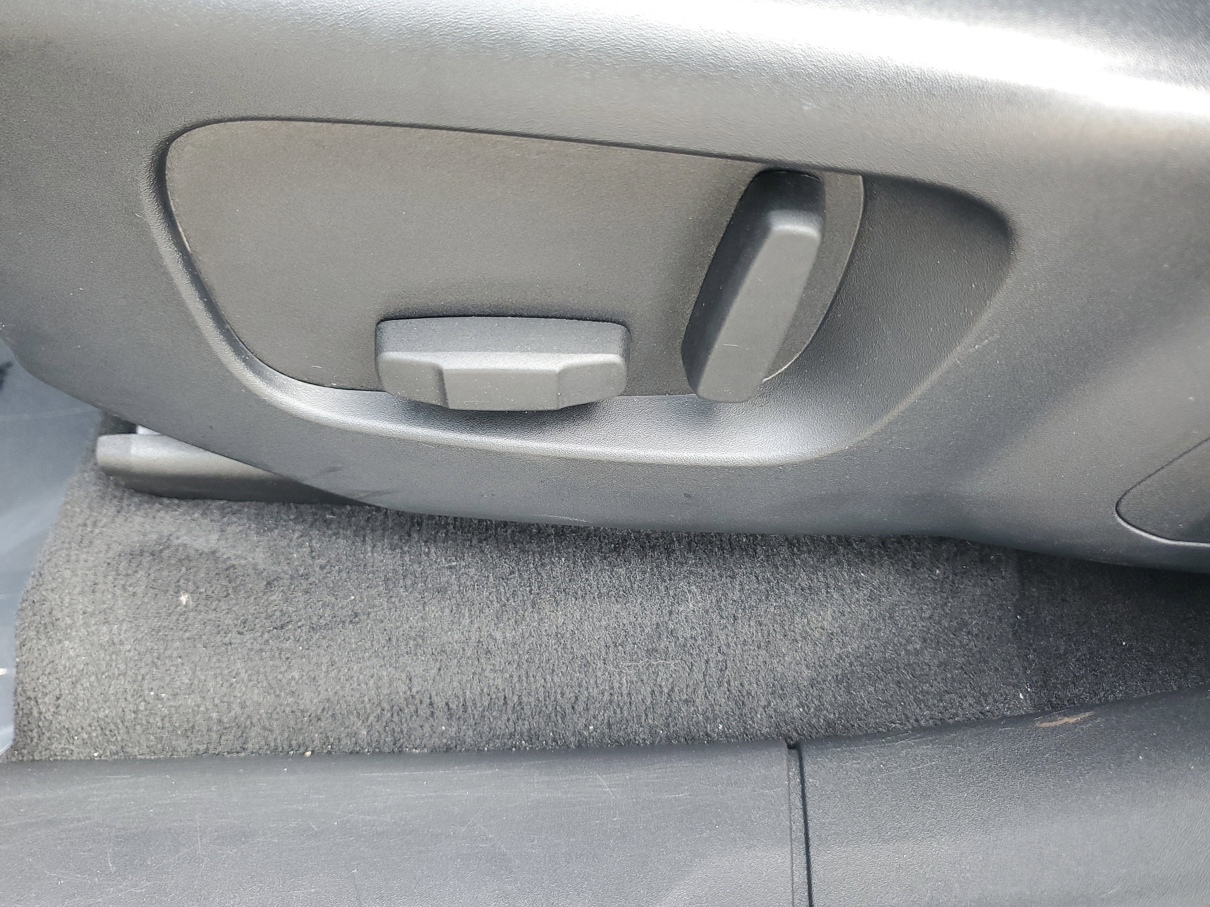 2018 Land Rover Range Rover Velar R-Dynamic SE