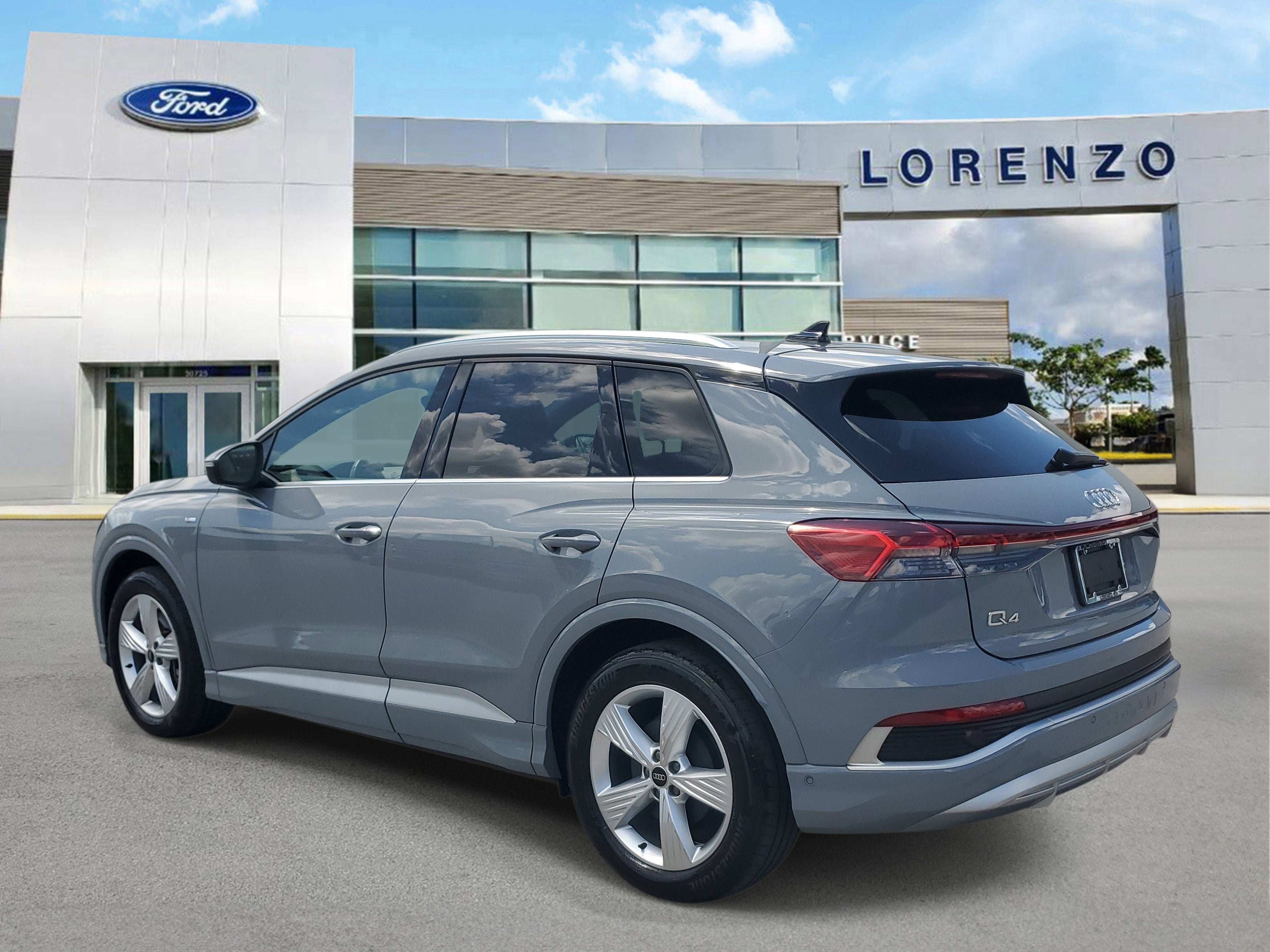 2024 Audi Q4 e-tron Premium Plus 4WD