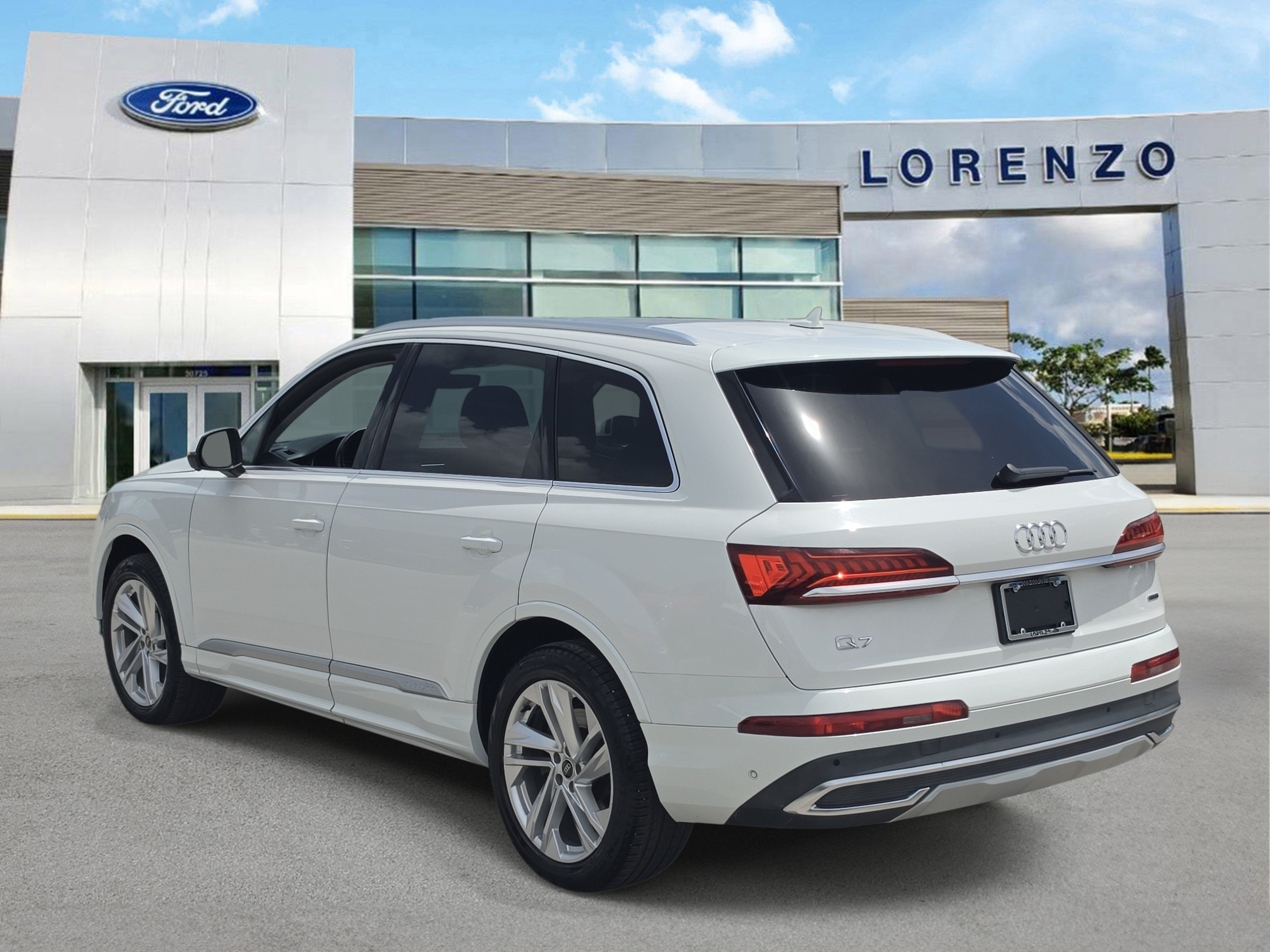 2021 Audi Q7 Premium Plus