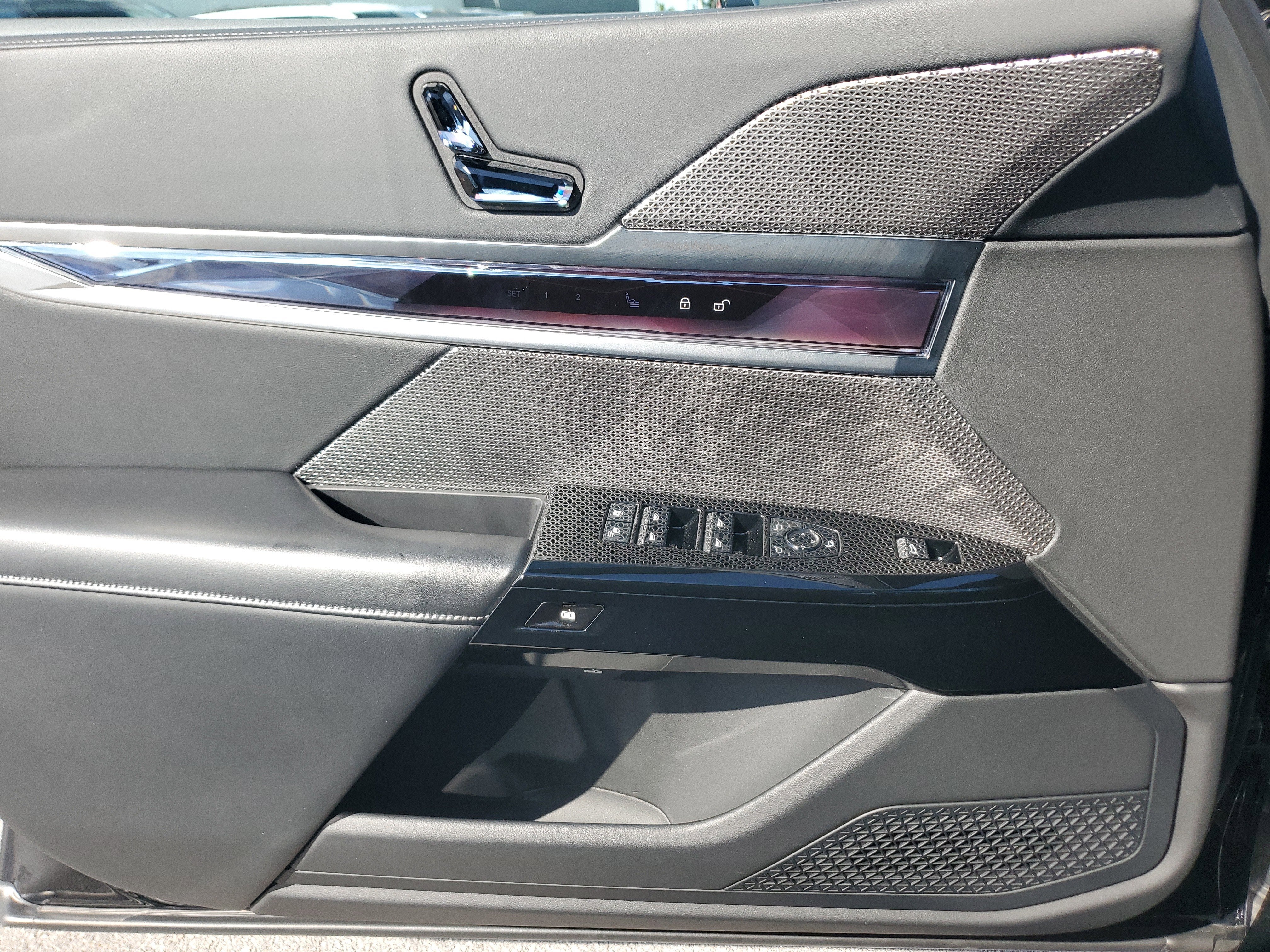 2024 BMW 7 Series 740i