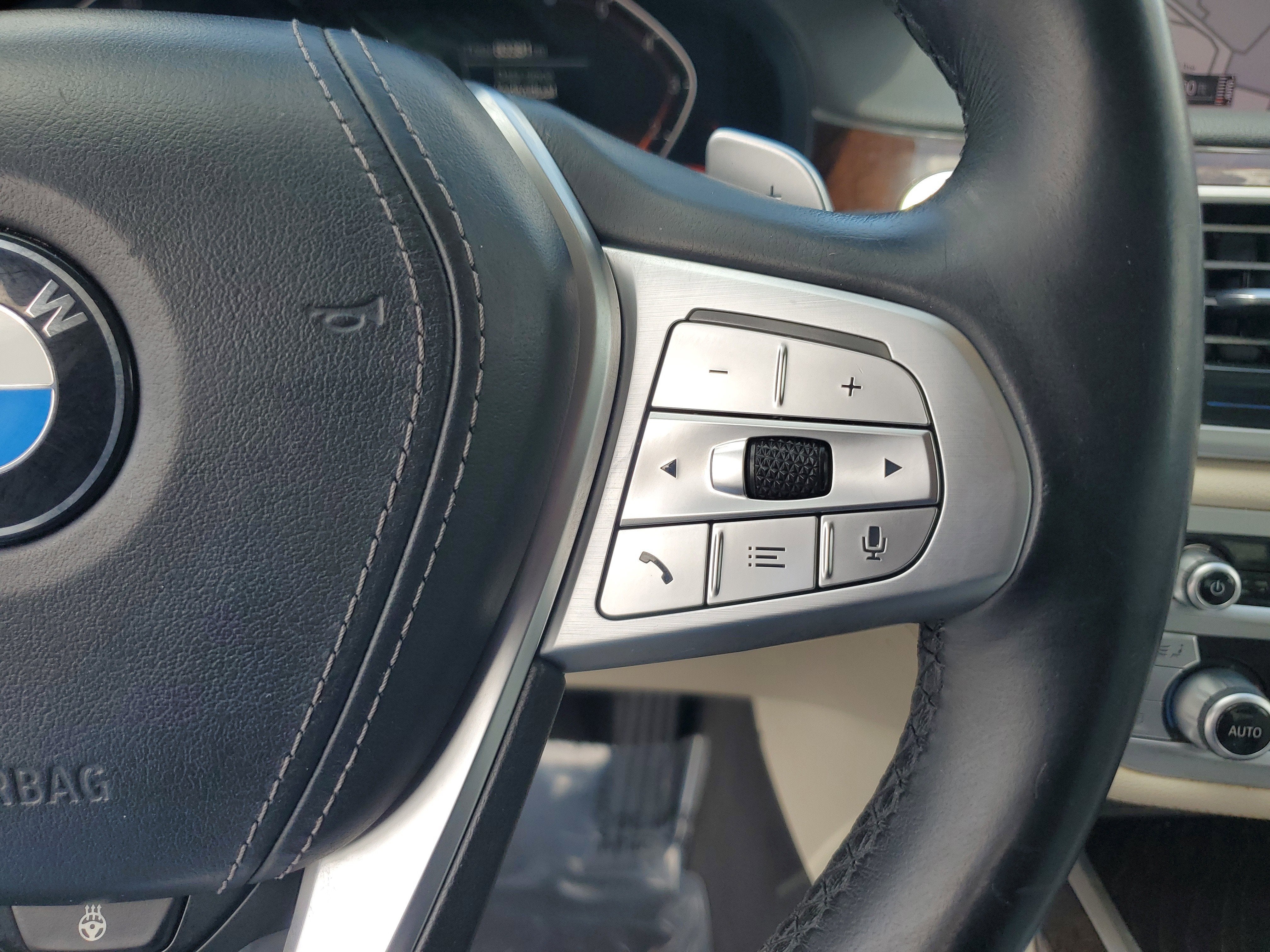 2022 BMW 7 Series 740i