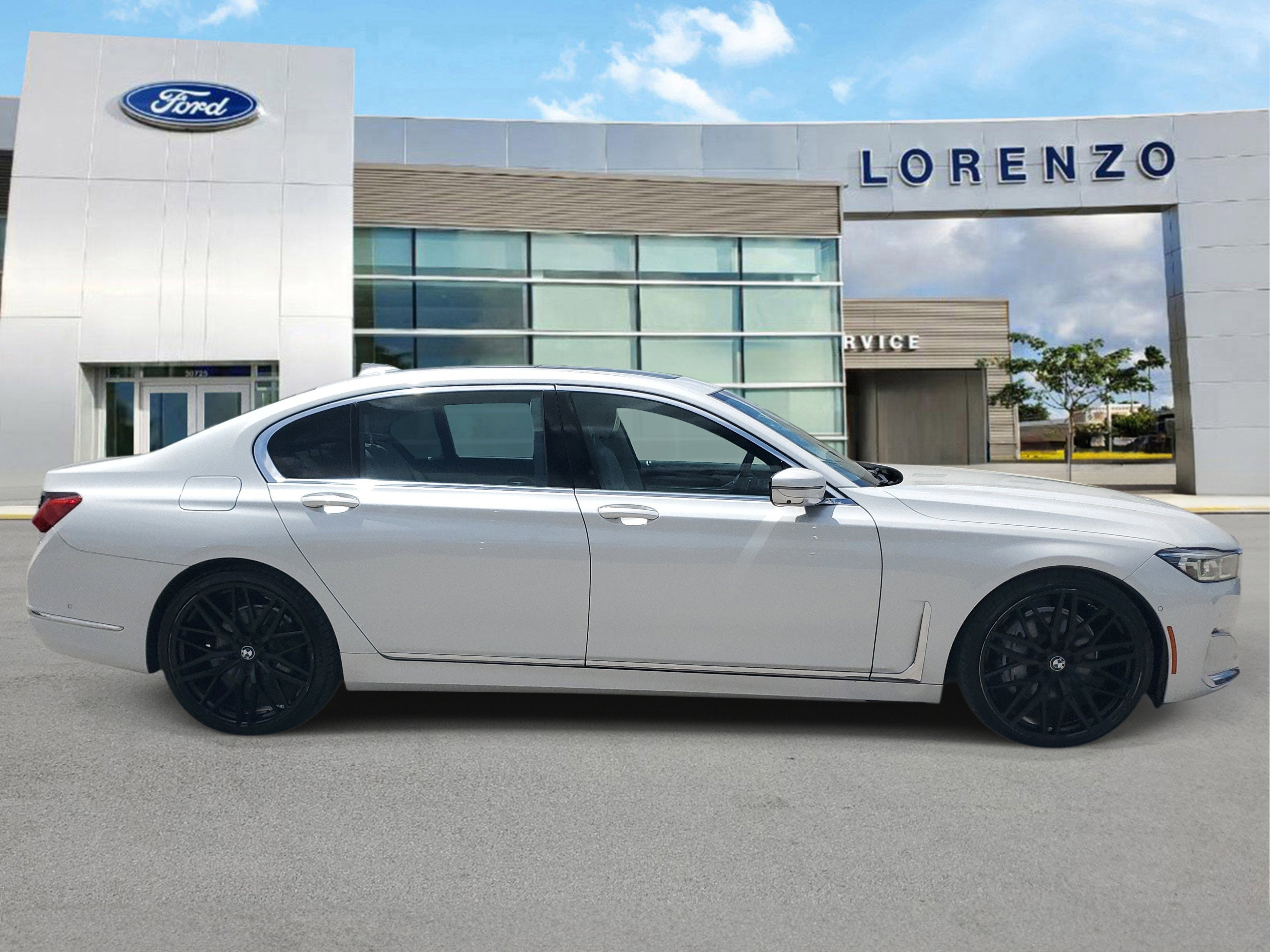 2022 BMW 7 Series 740i