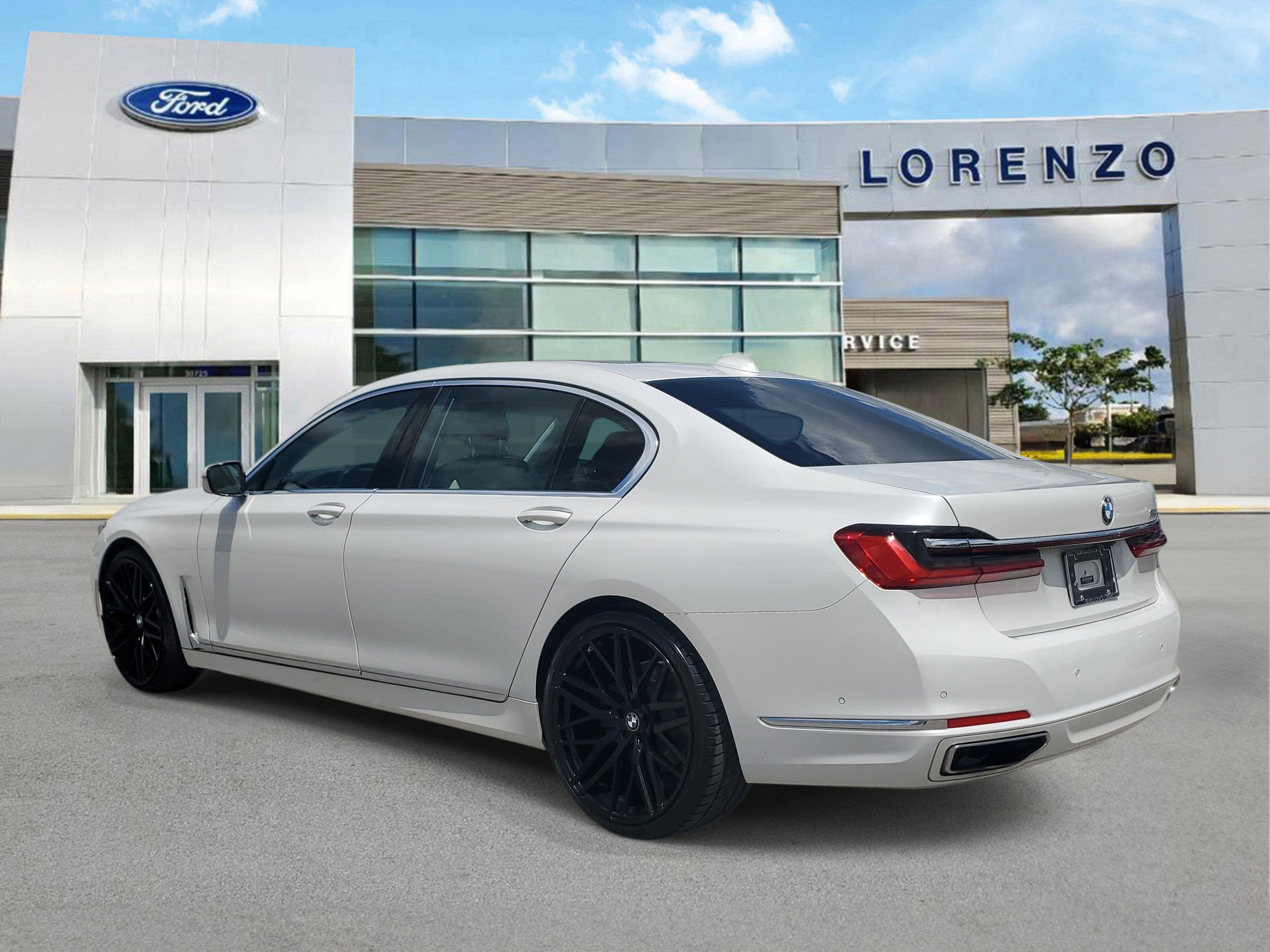 2022 BMW 7 Series 740i