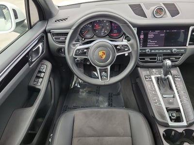 2021 Porsche Macan Base
