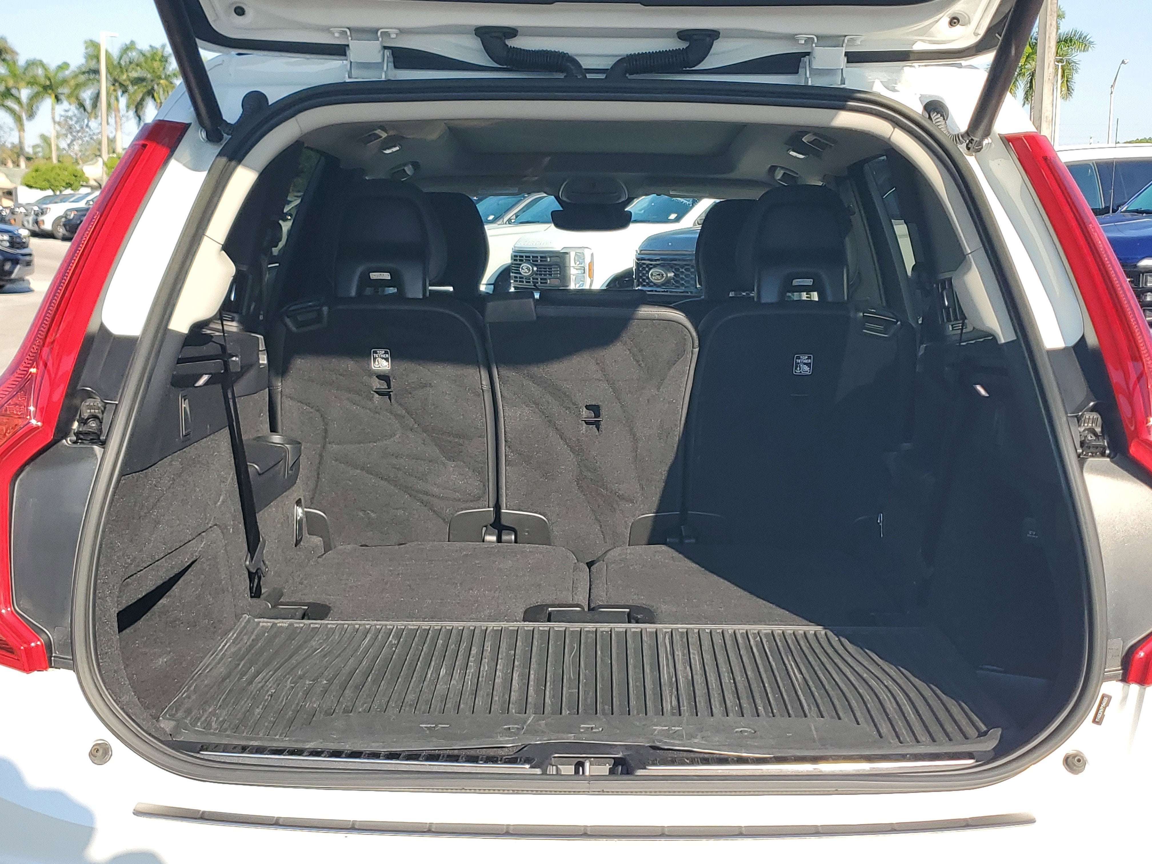 2023 Volvo XC90 Plus 4WD