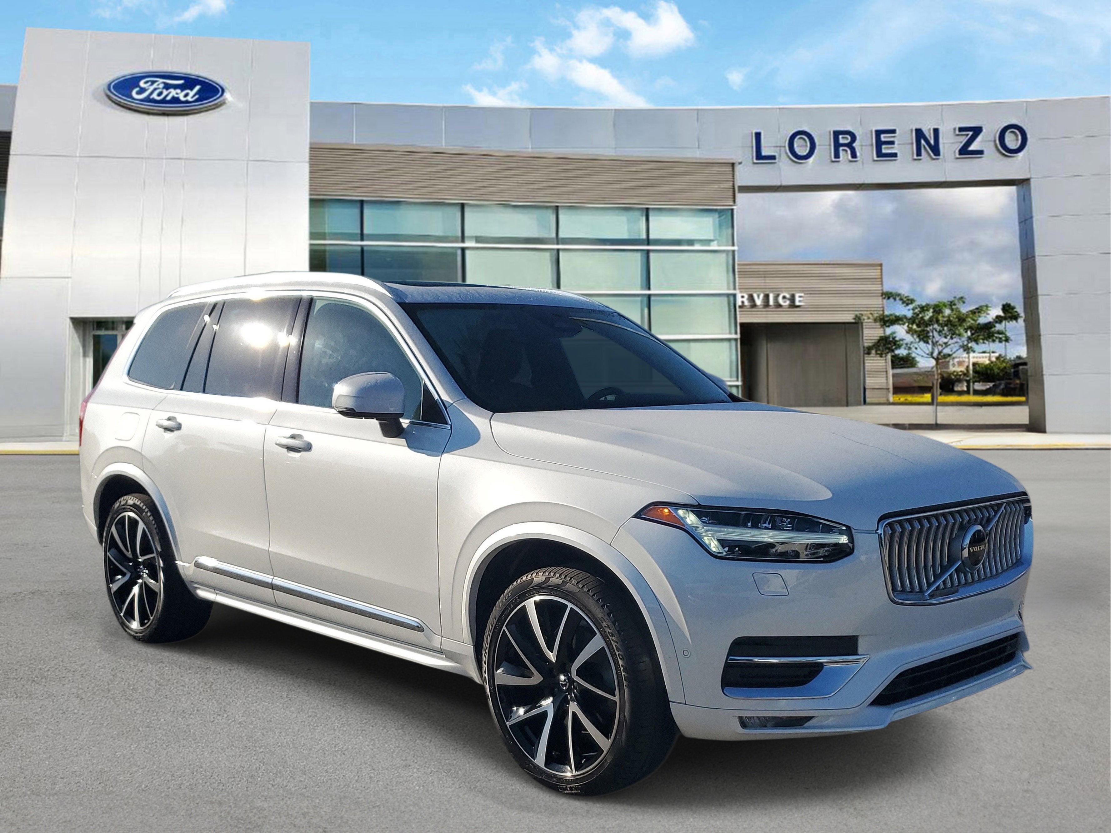 2023 Volvo XC90 Plus 4WD
