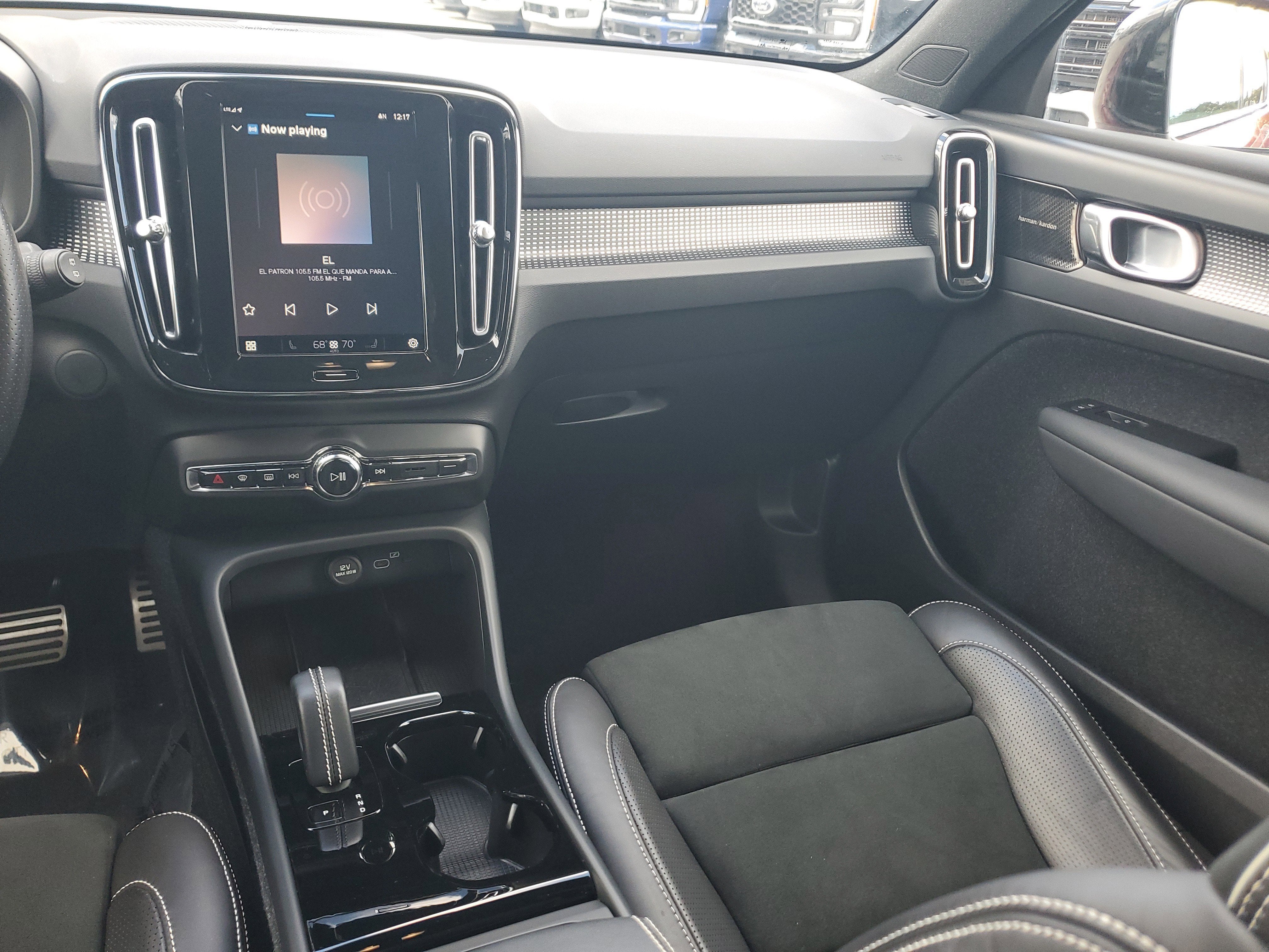 2021 Volvo XC40 P8 4WD