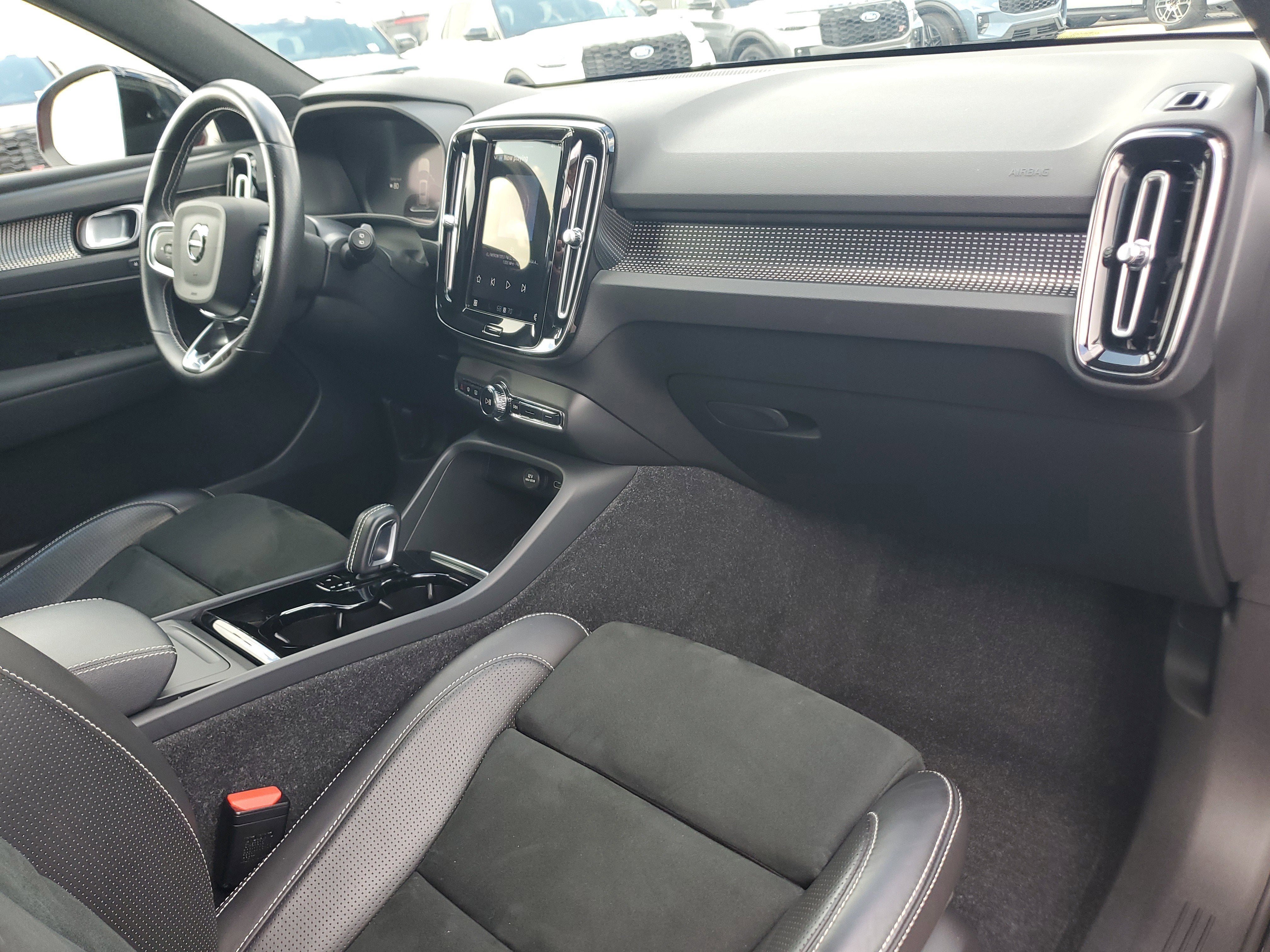 2021 Volvo XC40 P8 4WD