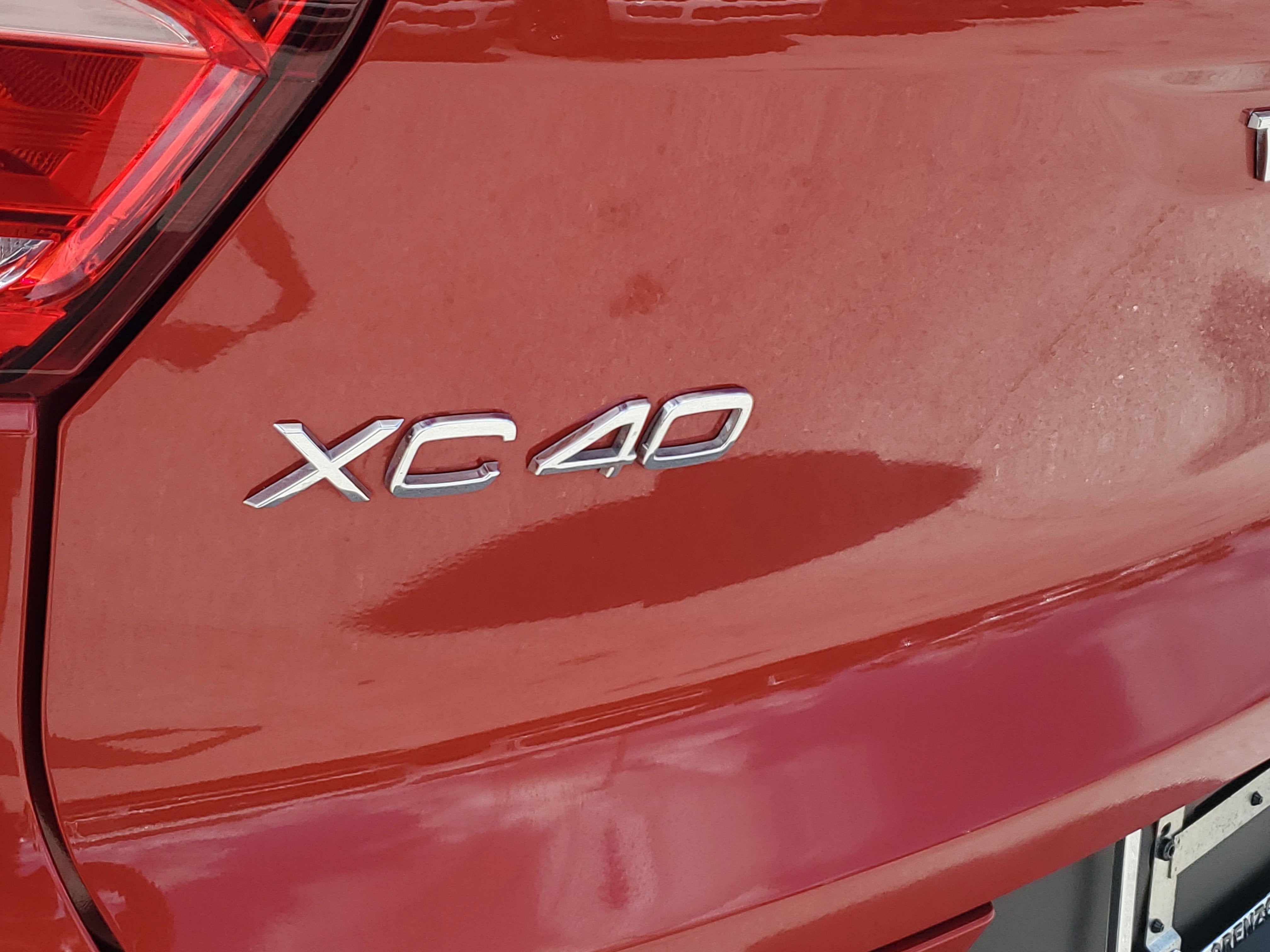 2021 Volvo XC40 P8 4WD