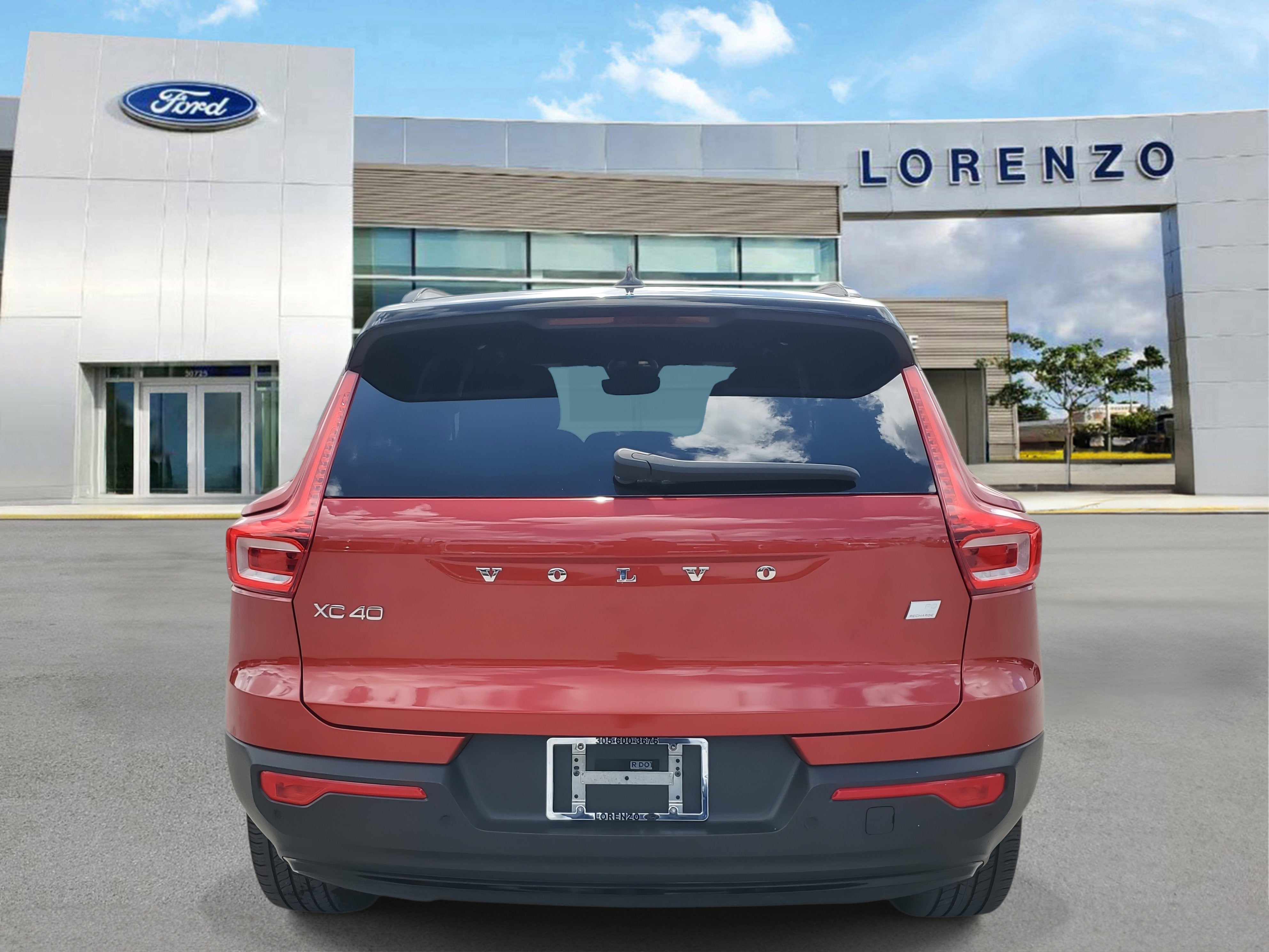 2021 Volvo XC40 P8 4WD