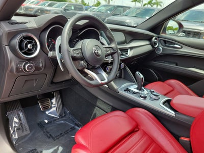 2022 Alfa Romeo Stelvio Veloce 4WD