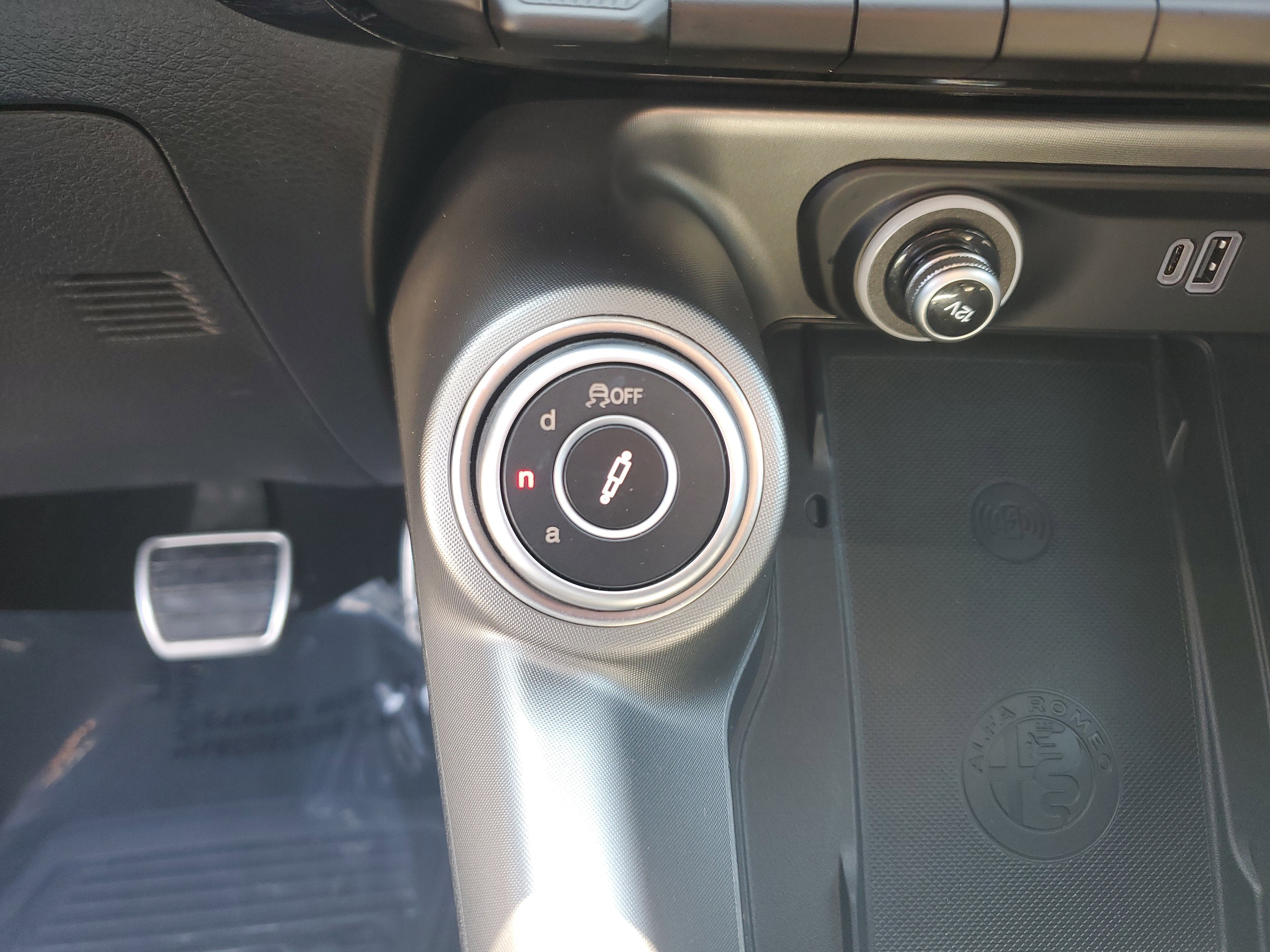 2024 Alfa Romeo Tonale Veloce E4WD
